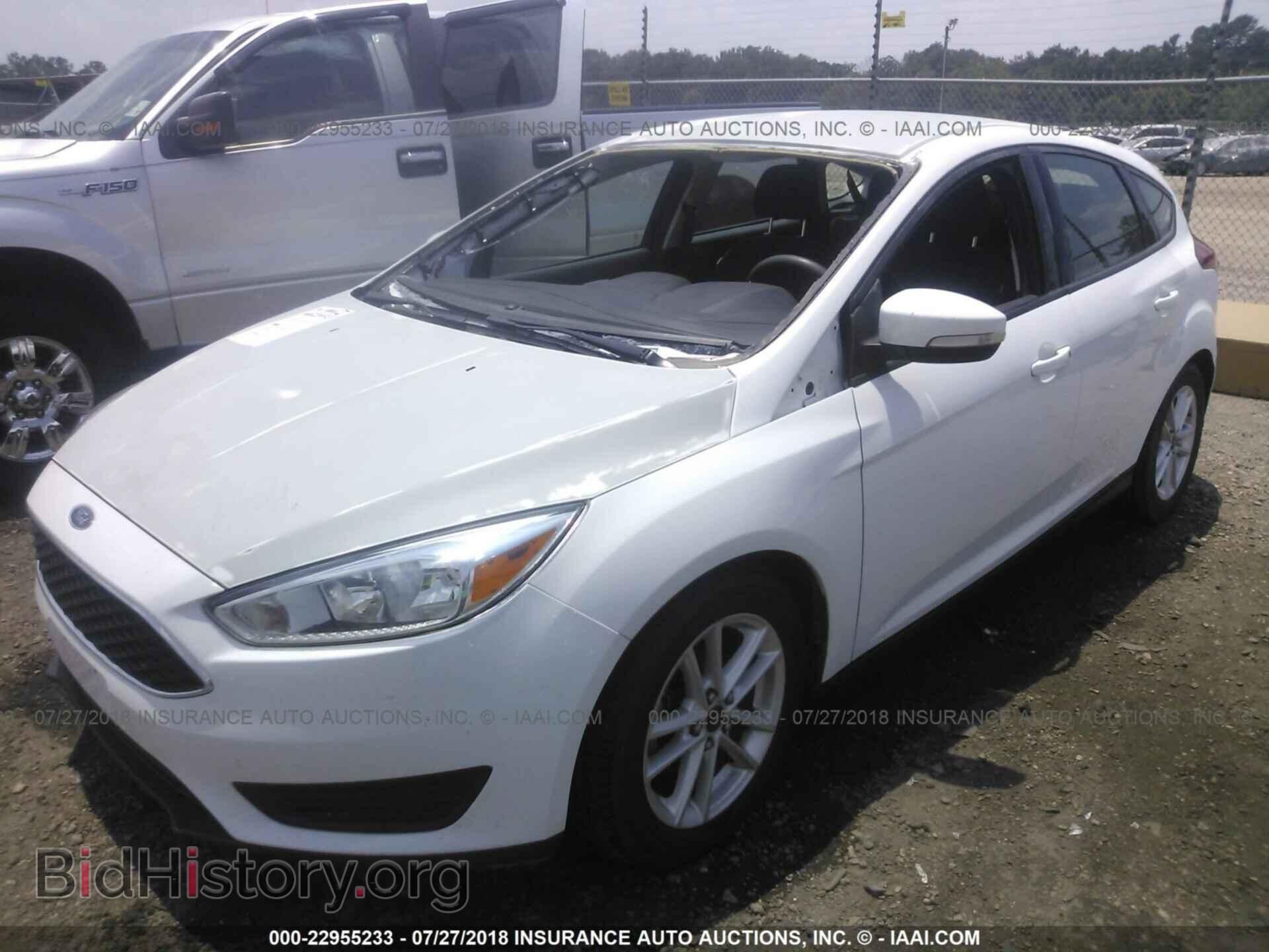2015 Ford Focus - VIN: 1FADP3K2XFL263798 - Photo 2