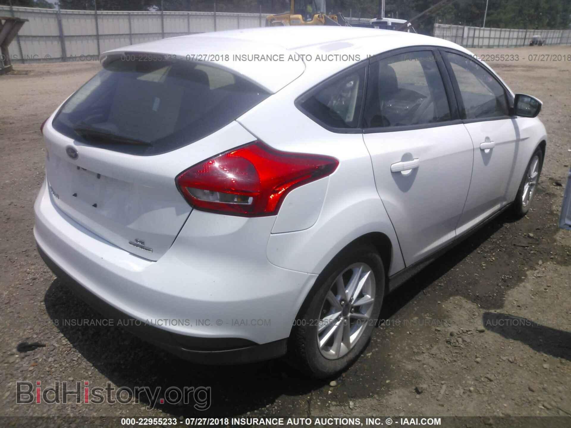 2015 Ford Focus - VIN: 1FADP3K2XFL263798 - Photo 4