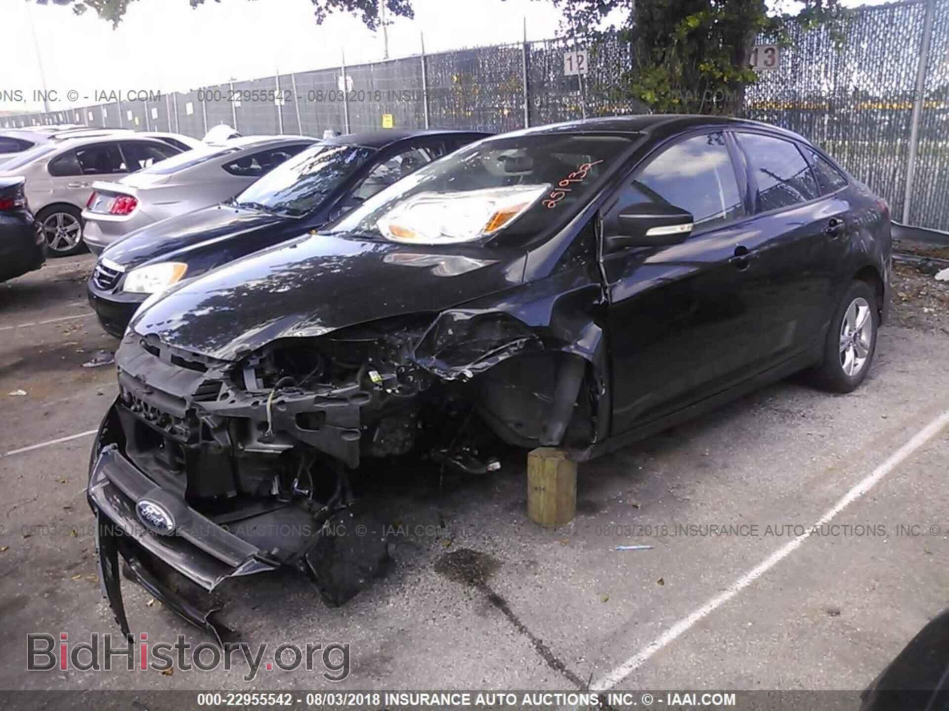 2014 Ford Focus - VIN: 1FADP3F24EL251932 - Фото 2
