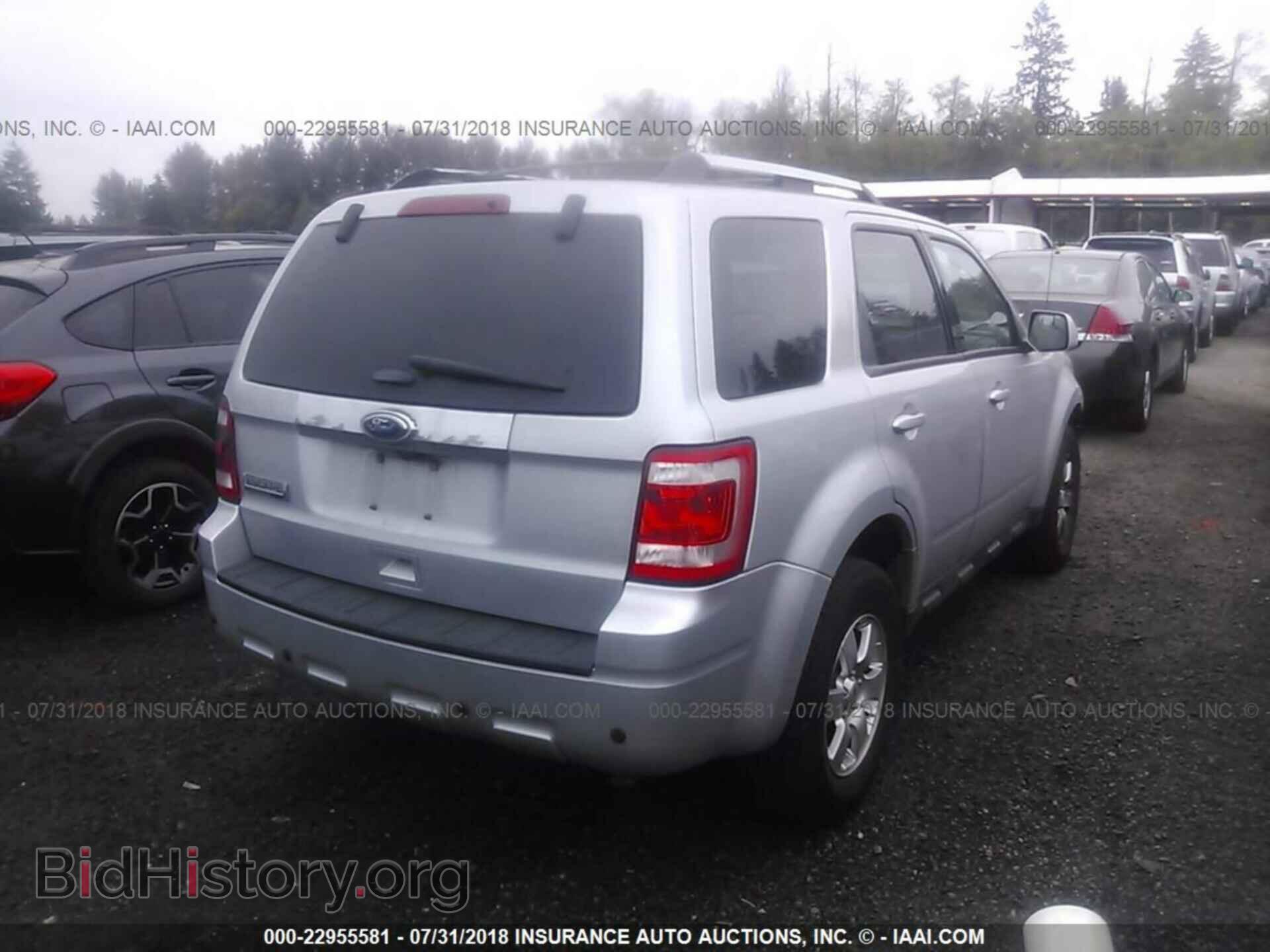 2011 Ford Escape - VIN: 1FMCU9E77BKB15368 - Фото 4