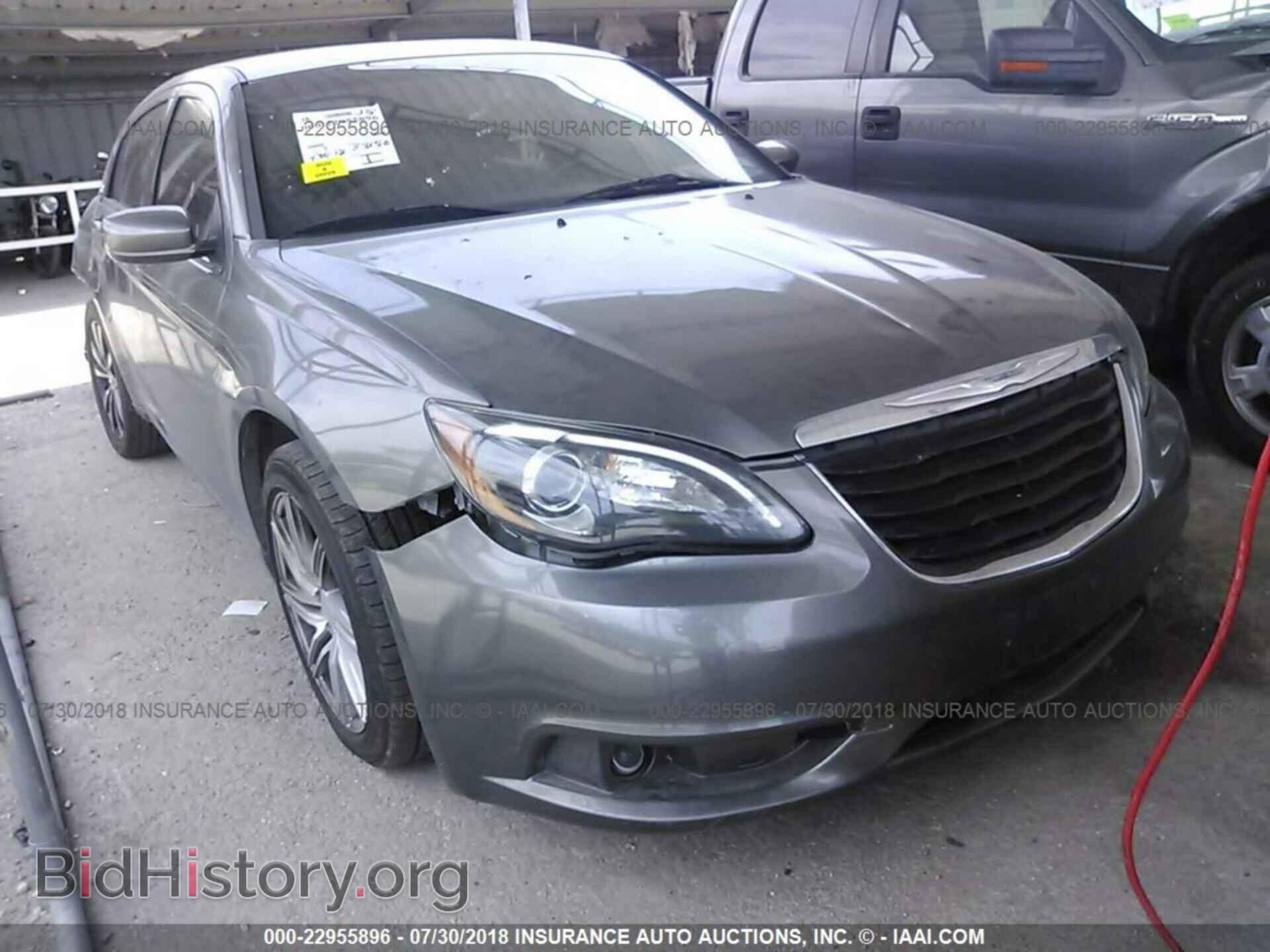 Photo 1C3CCBBB1DN585070 - Chrysler 200 2013