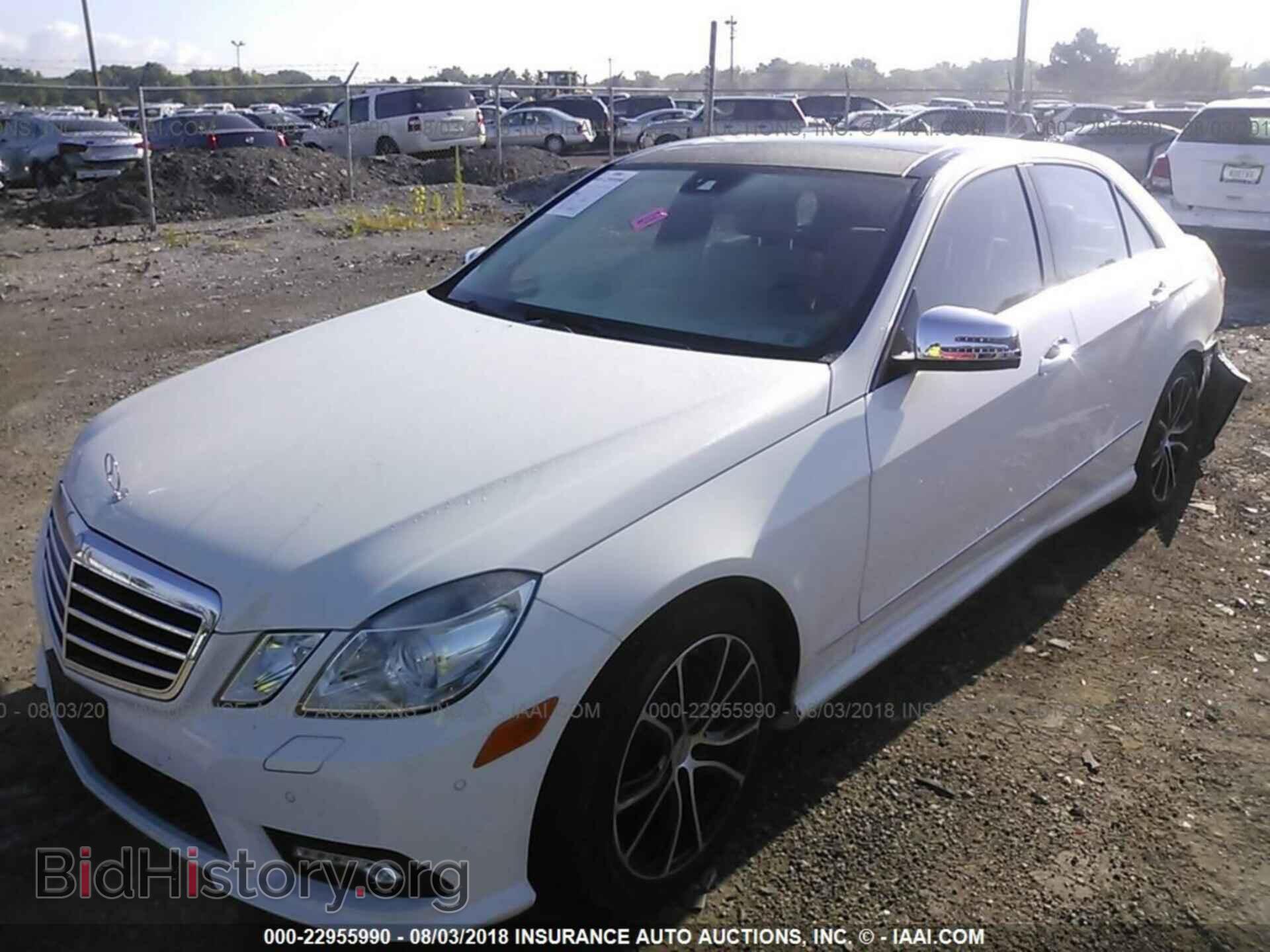 2011 Mercedes-benz E - VIN: WDDHF8HBXBA307054 - Фото 2