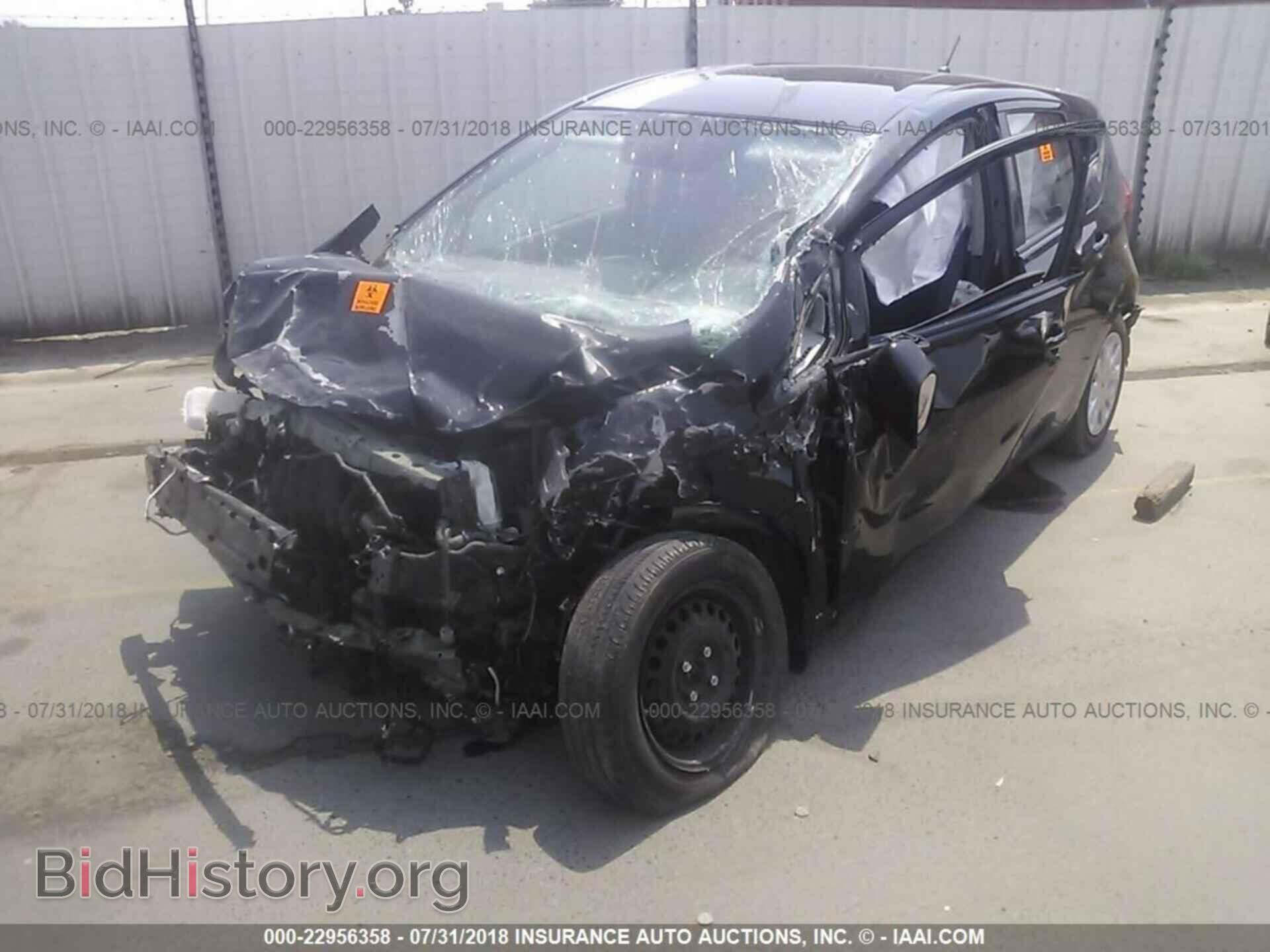 2015 Nissan Versa note - VIN: 3N1CE2CP7FL446860 - Photo 2