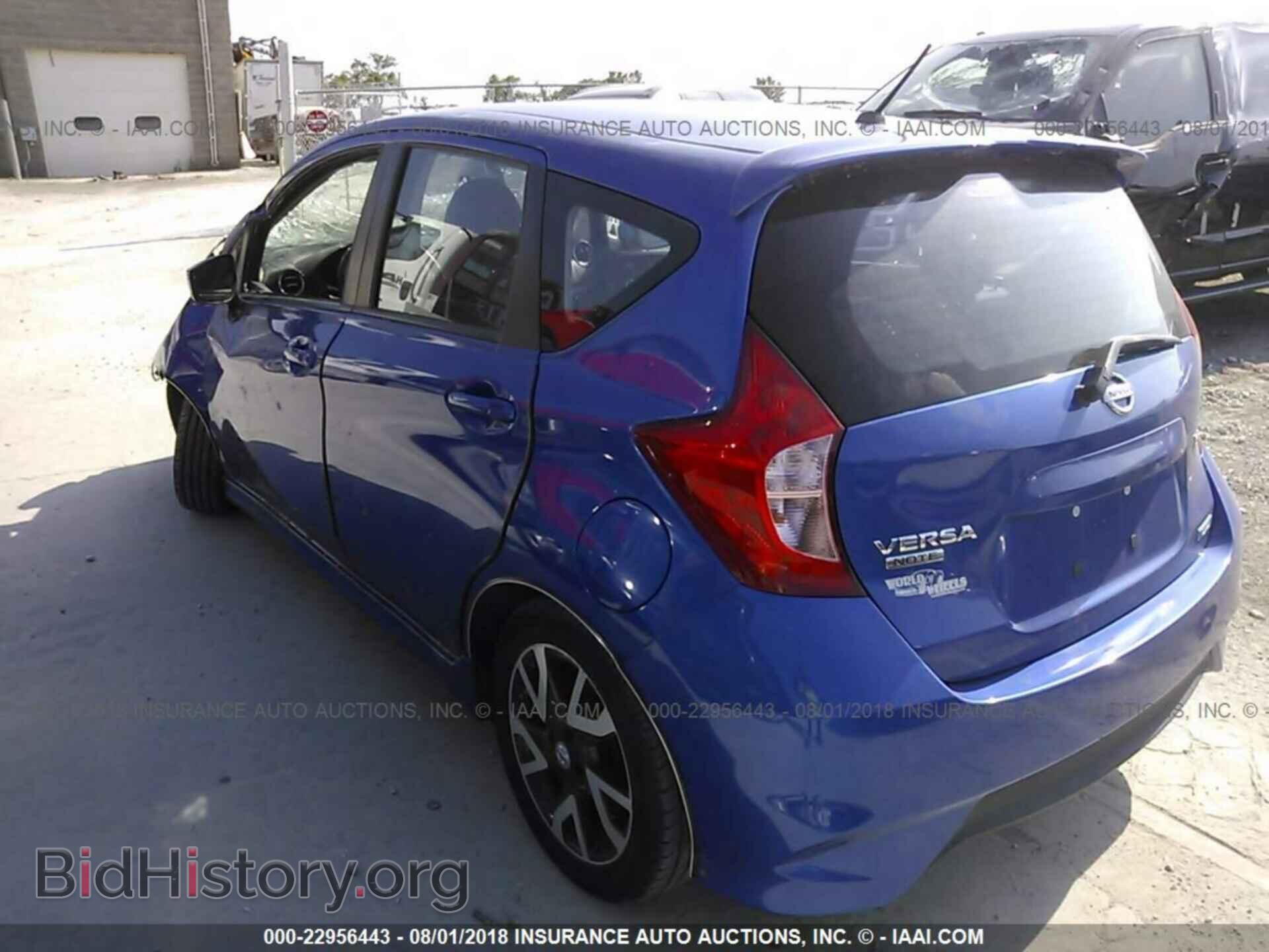 2015 Nissan Versa note - VIN: 3N1CE2CPXFL360295 - Photo 3