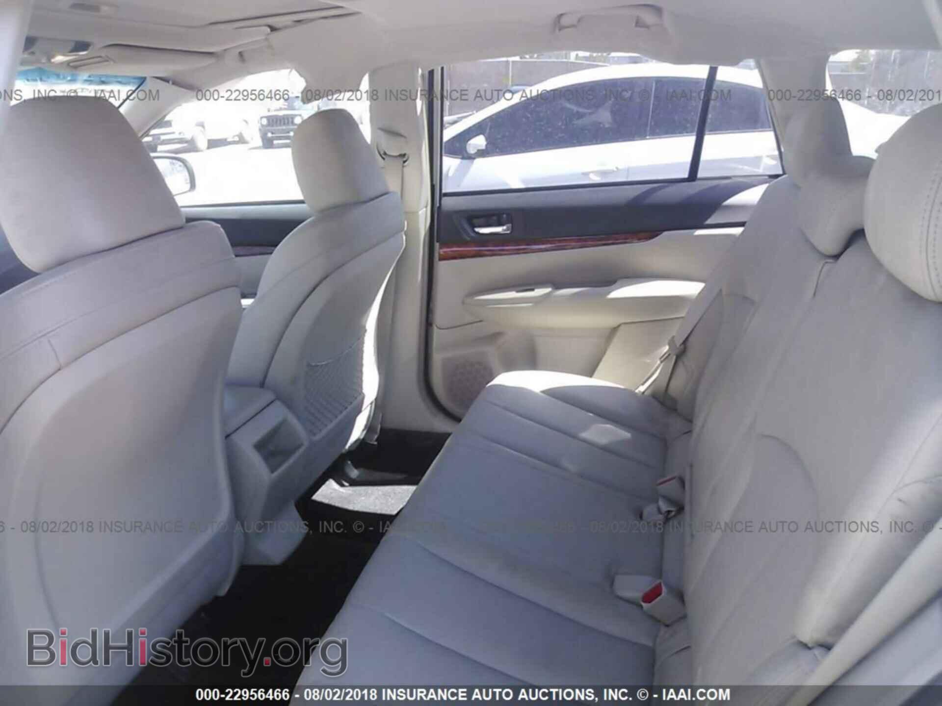 2011 Subaru Outback - VIN: 4S4BRDKC5B2423785 - Фото 8