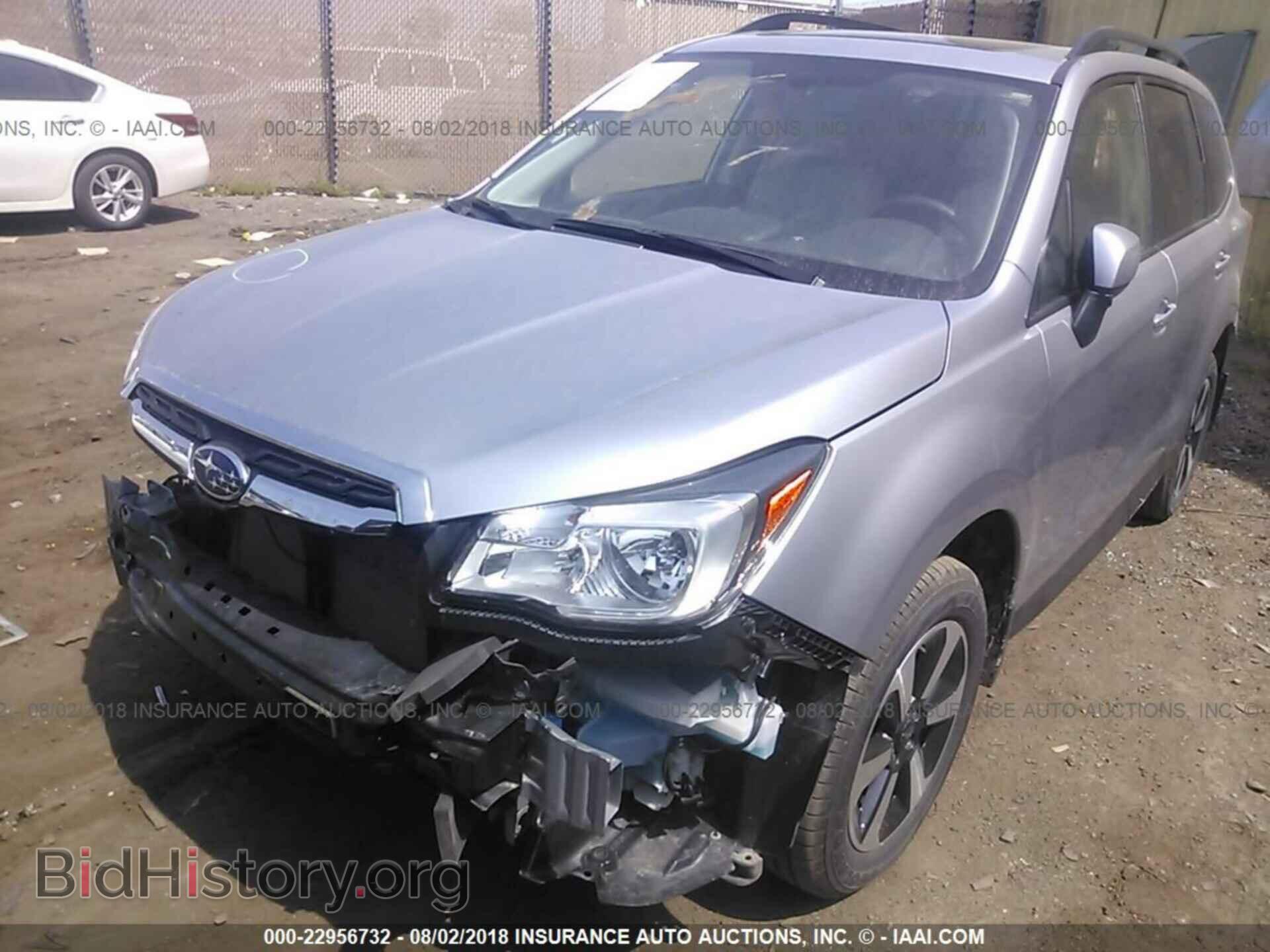 2017 Subaru Forester - VIN: JF2SJAECXHH405943 - Фото 2