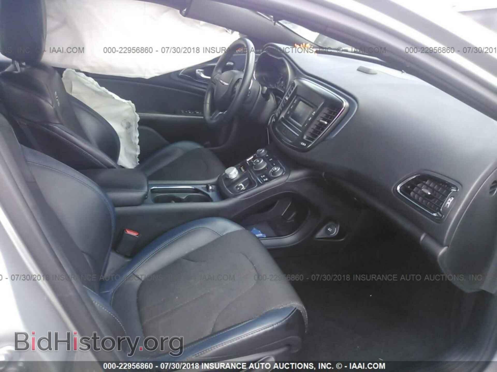 2016 Chrysler 200 - VIN: 1C3CCCBB4GN155852 - Photo 5