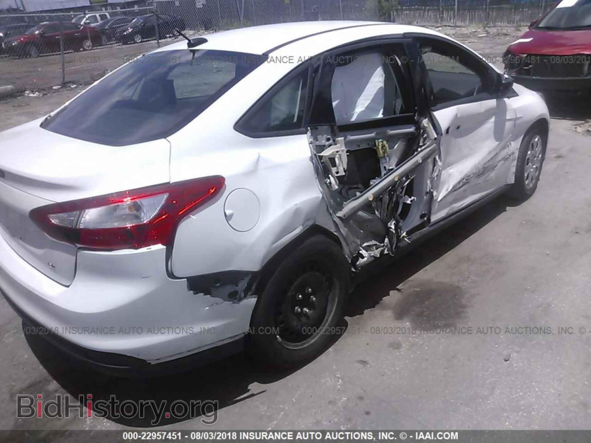 2012 Ford Focus - VIN: 1FAHP3F21CL441945 - Фото 6