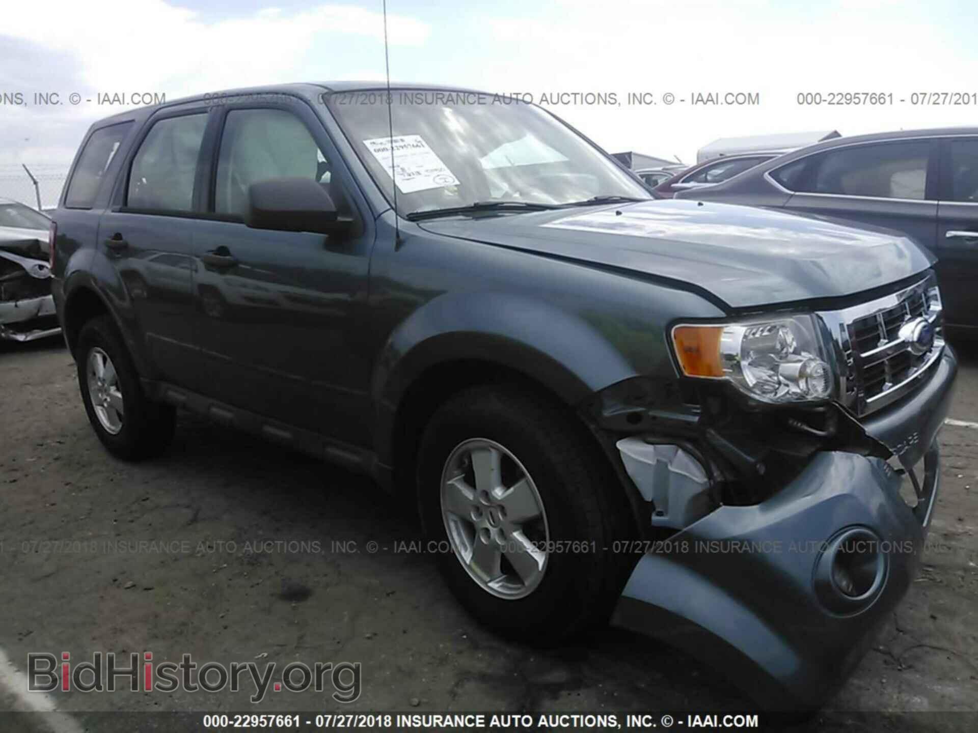 Фотография 1FMCU0C74BKC01882 - Ford Escape 2011