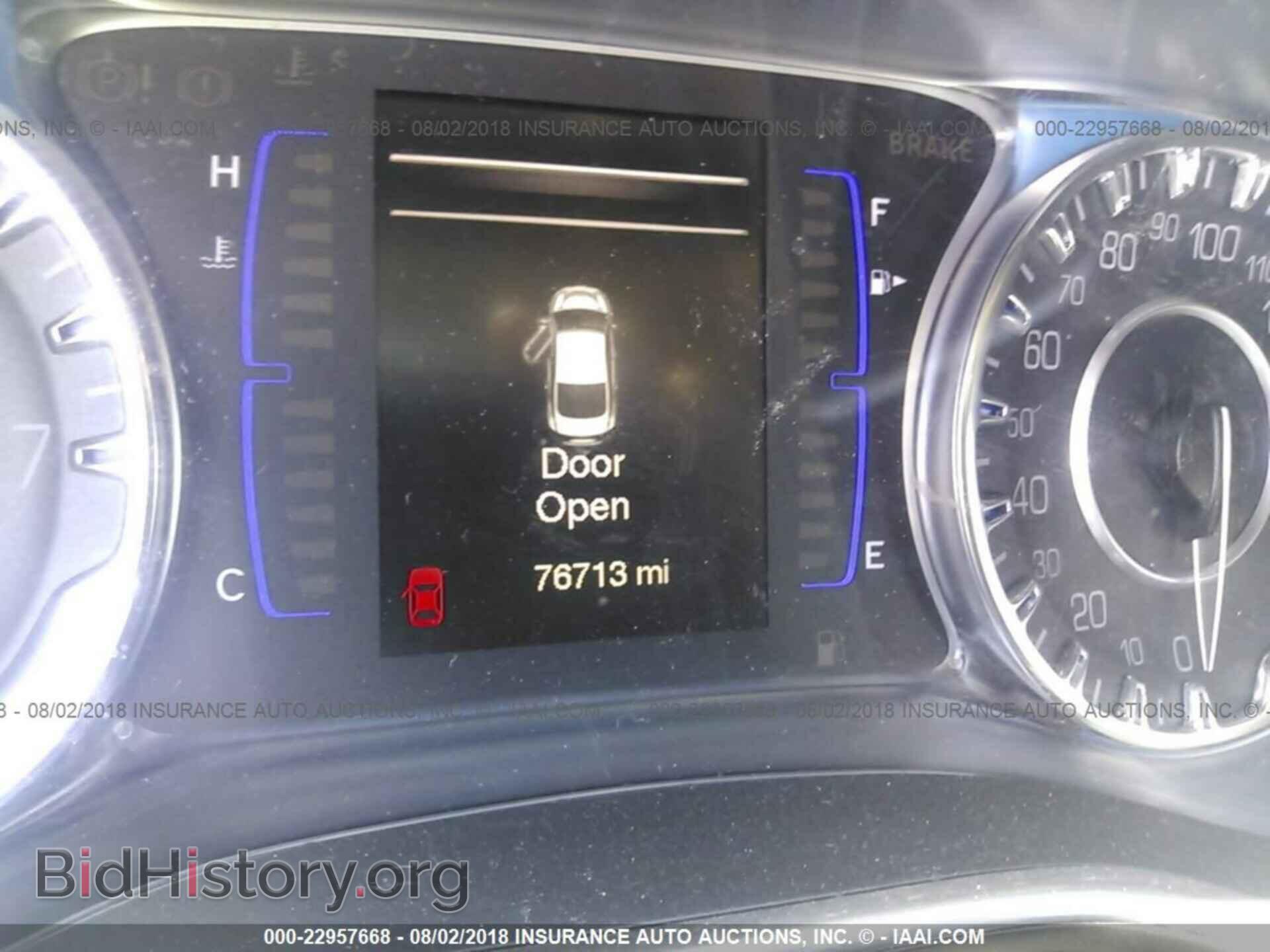 2016 Chrysler 200 - VIN: 1C3CCCFB1GN117795 - Фото 7