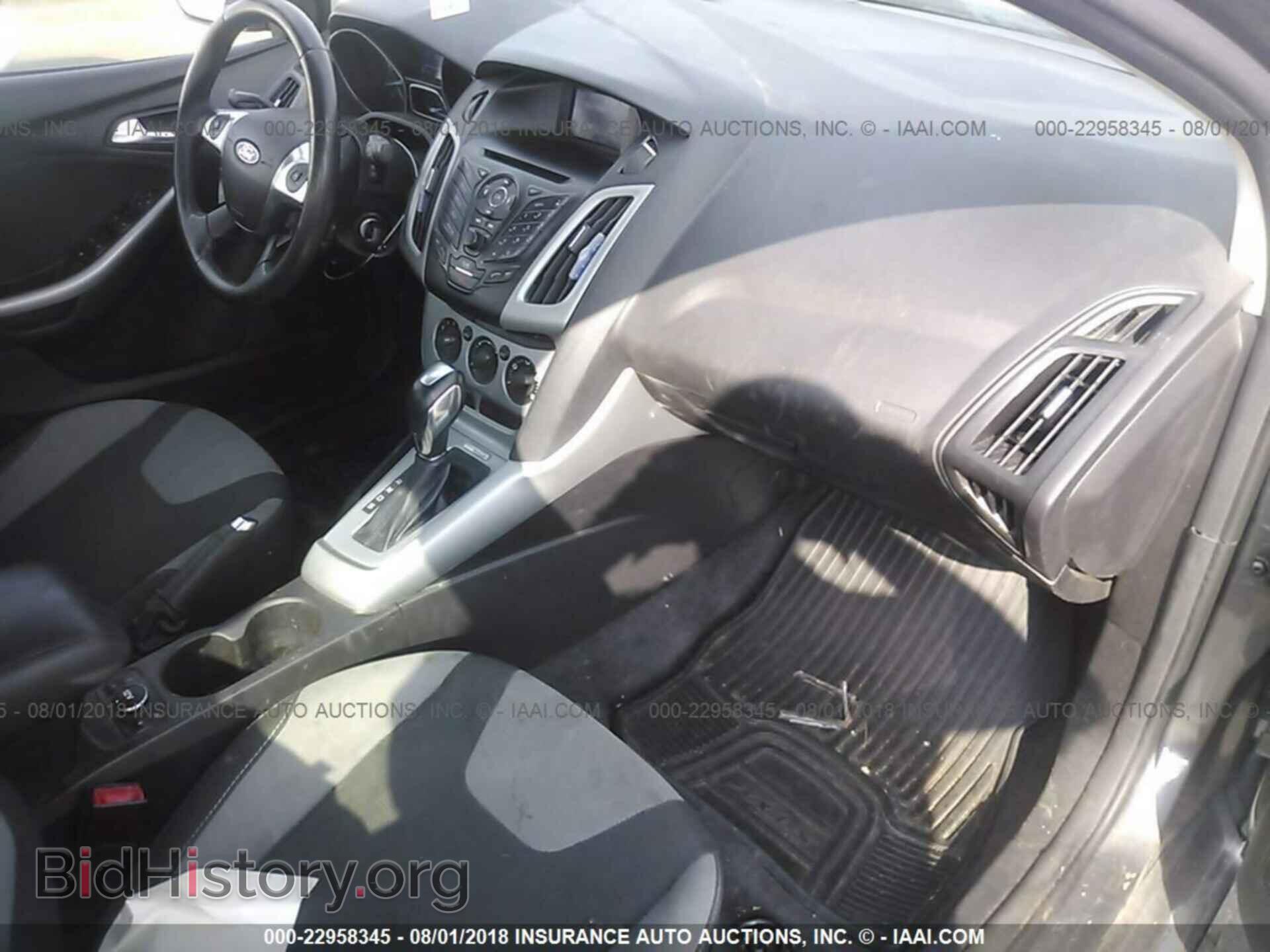 2012 Ford Focus - VIN: 1FAHP3F25CL206142 - Photo 5