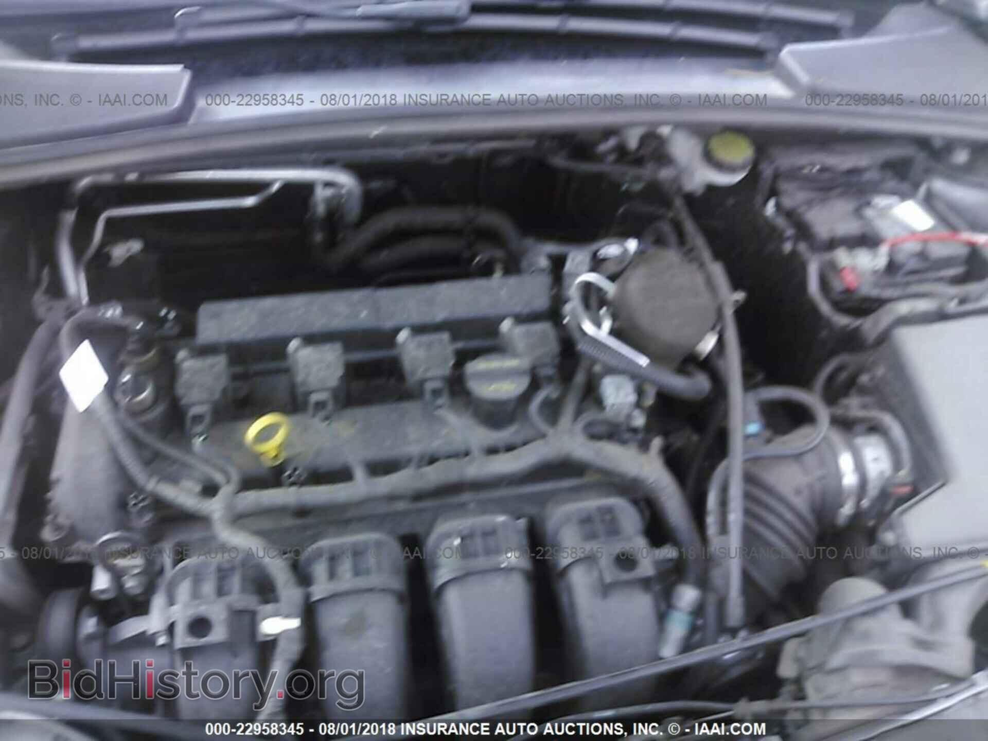 2012 Ford Focus - VIN: 1FAHP3F25CL206142 - Photo 10