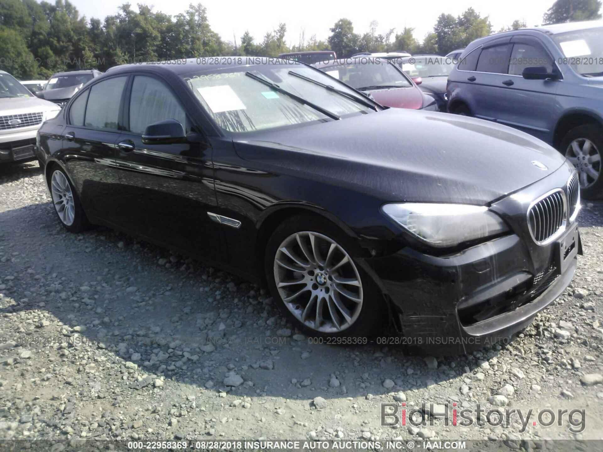 Photo WBAYB6C53DD223944 - Bmw 750 2013