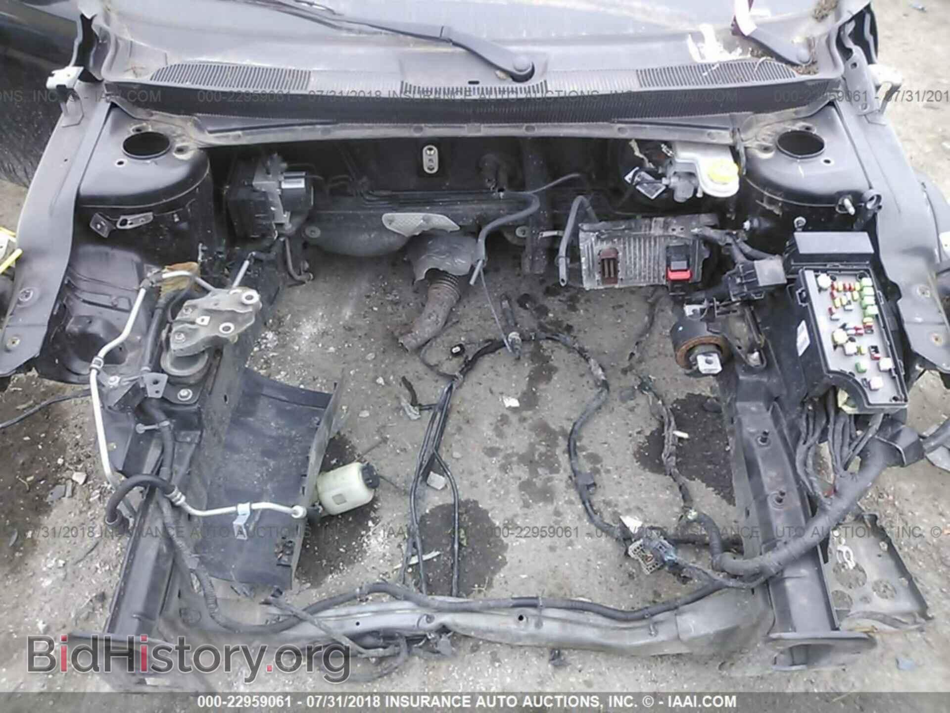 2013 Chrysler 200 - VIN: 1C3CCBCG0DN674817 - Photo 10