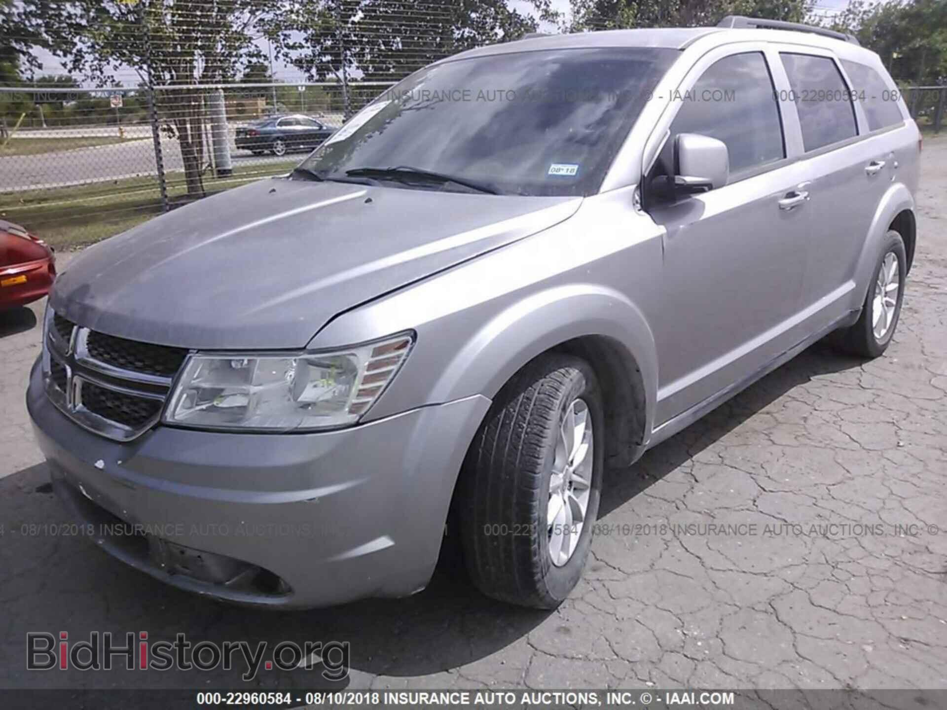 2017 Dodge Journey - VIN: 3C4PDCBGXHT510322 - Фото 2