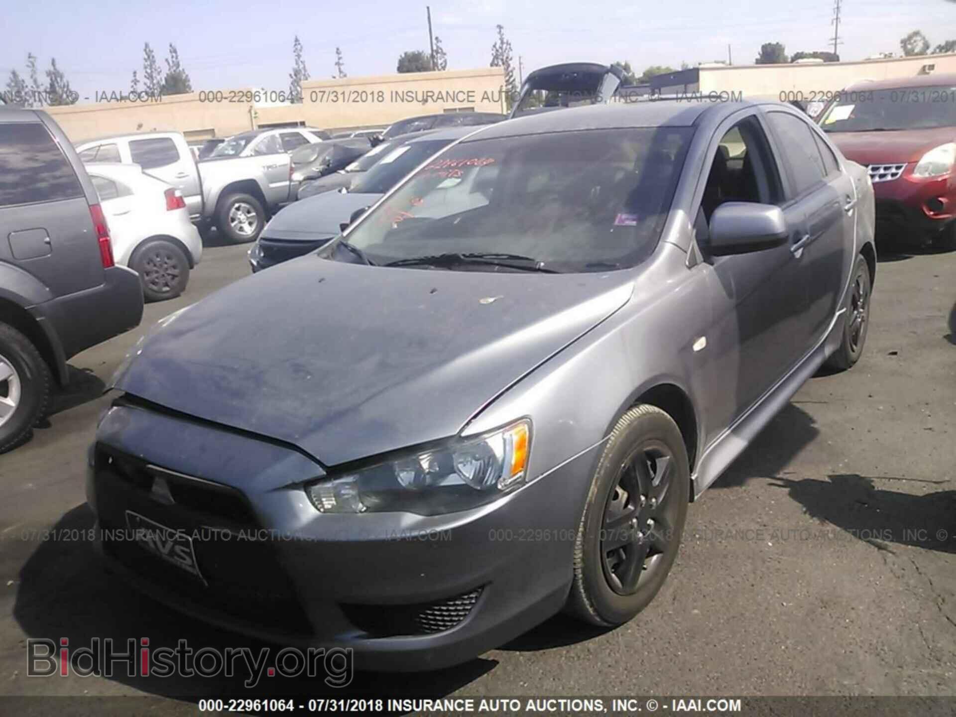 2014 Mitsubishi Lancer - VIN: JA32U2FU4EU010435 - Фото 2