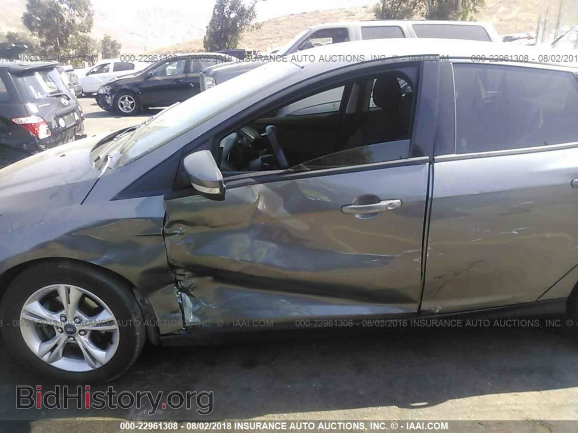 2013 Ford Focus - VIN: 1FADP3F26DL363095 - Photo 6
