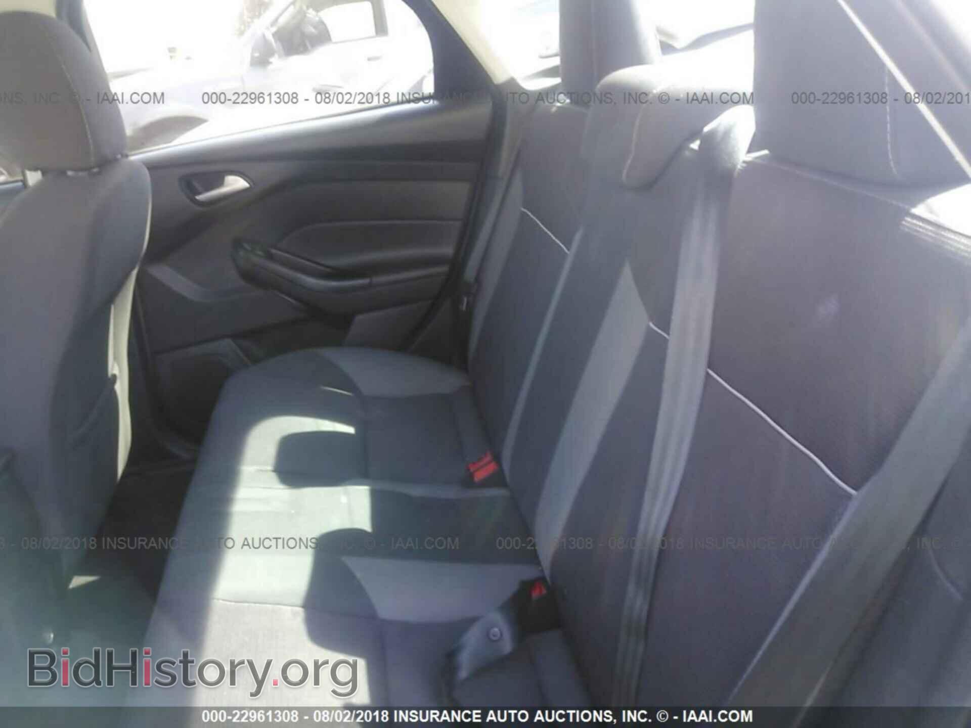 2013 Ford Focus - VIN: 1FADP3F26DL363095 - Photo 8