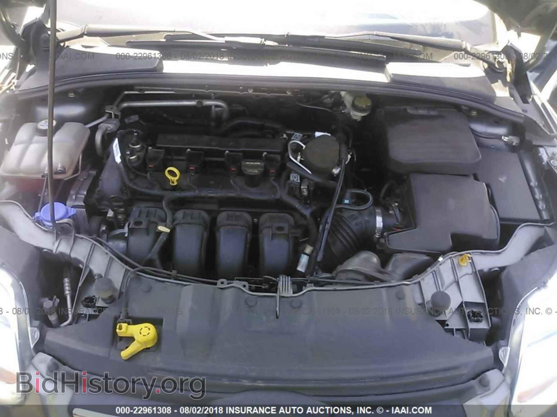 2013 Ford Focus - VIN: 1FADP3F26DL363095 - Photo 10