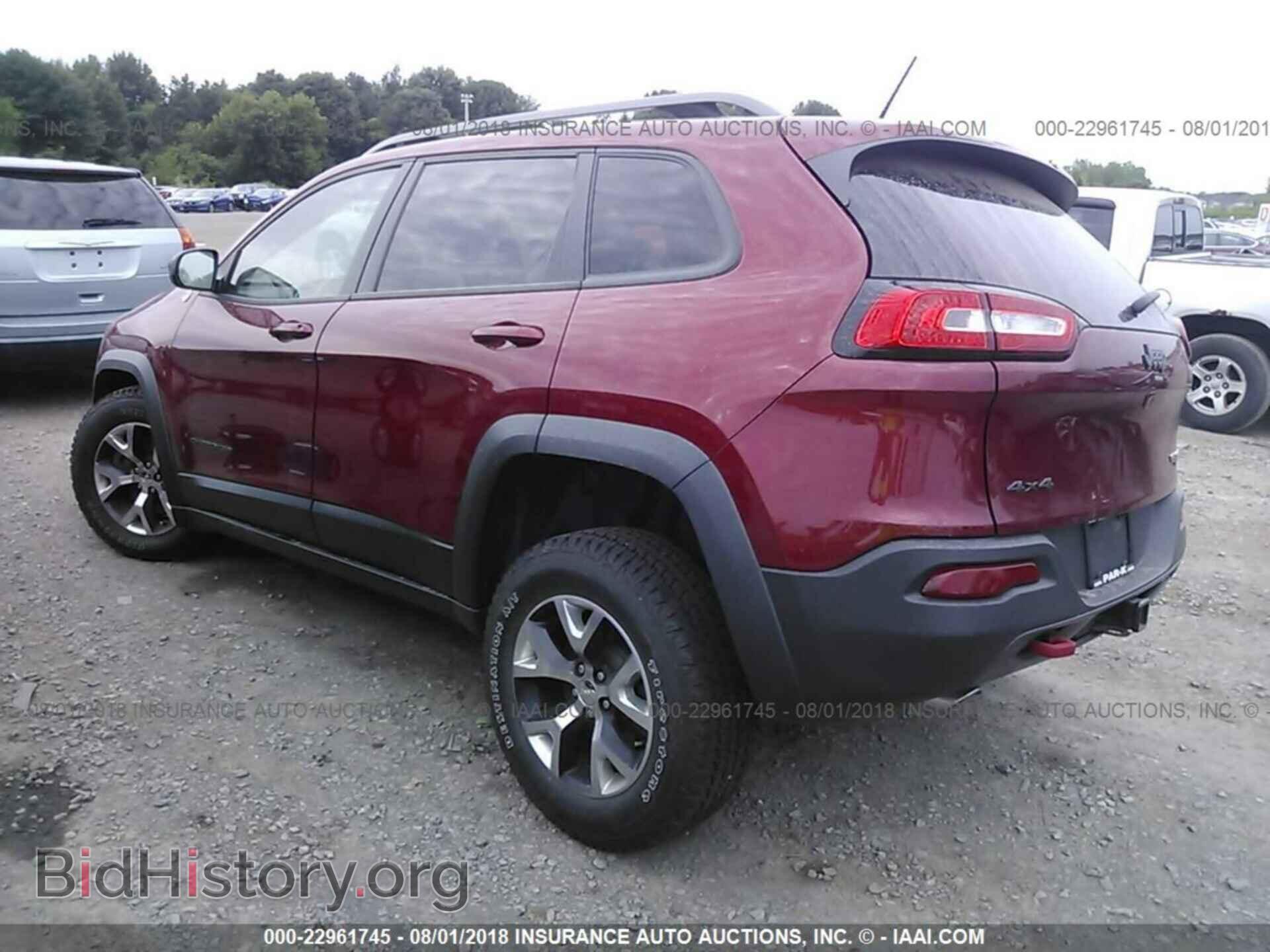 2015 Jeep Cherokee - VIN: 1C4PJMBS9FW557531 - Photo 3