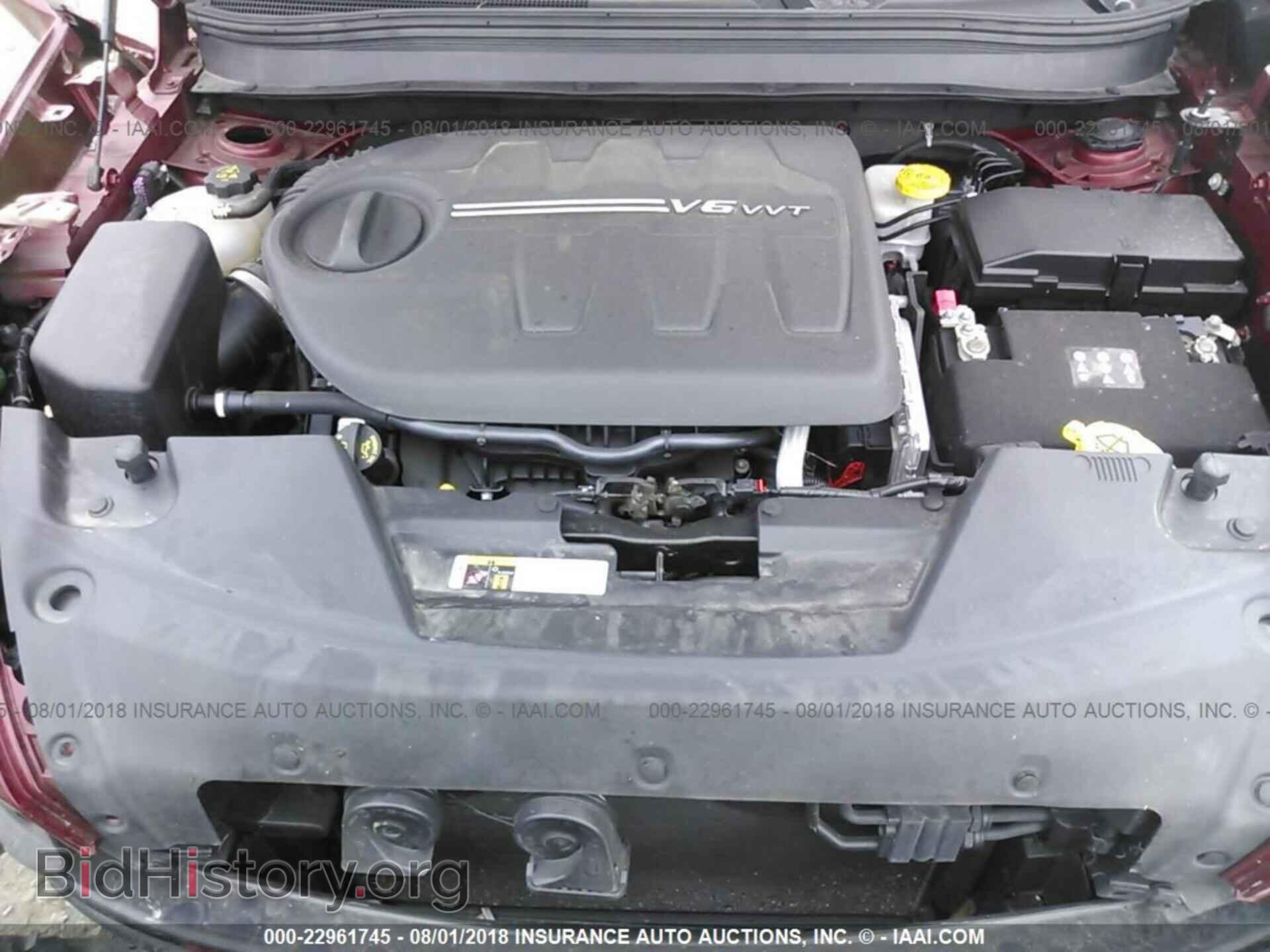 2015 Jeep Cherokee - VIN: 1C4PJMBS9FW557531 - Photo 10