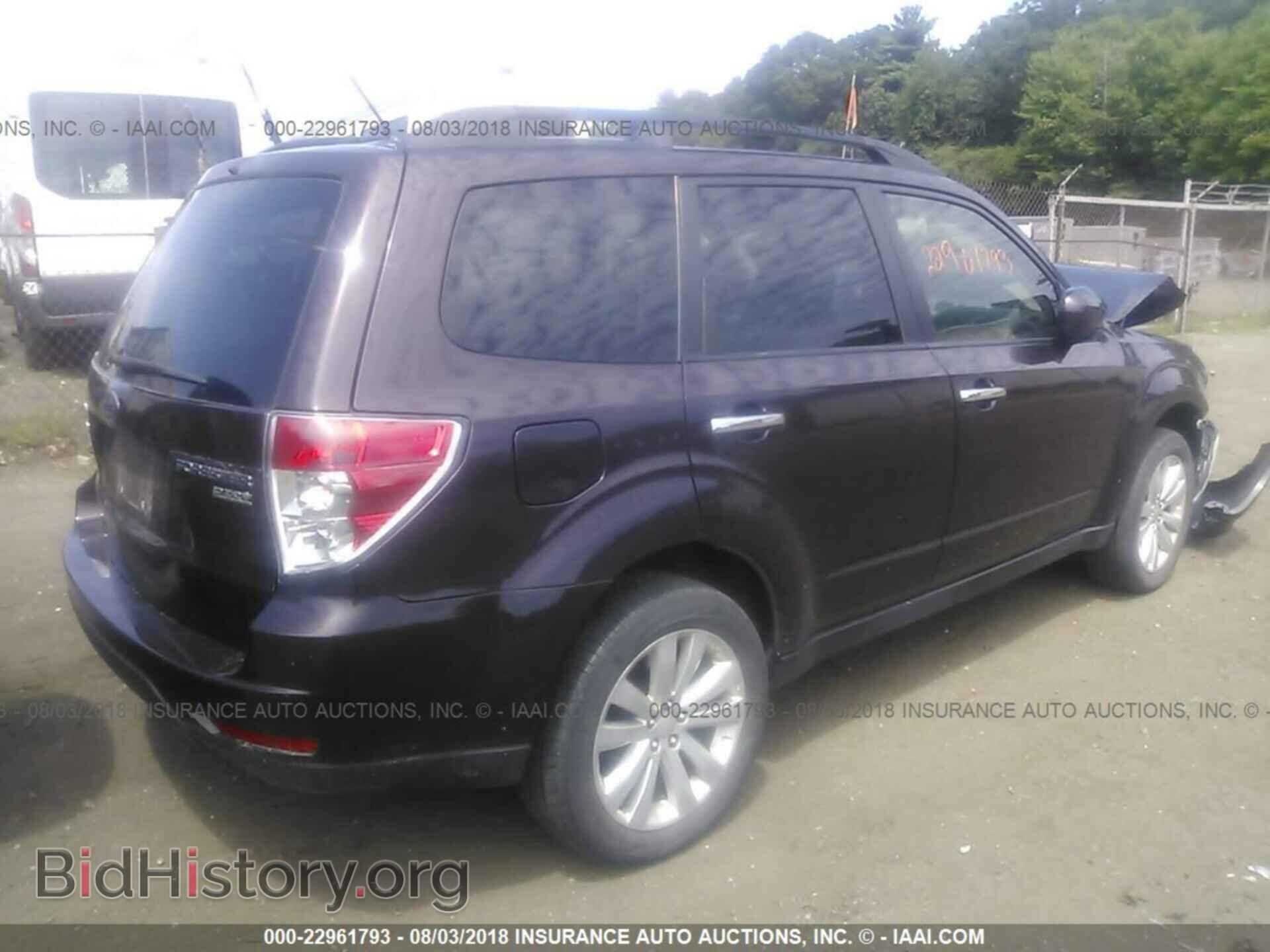 2013 Subaru Forester - VIN: JF2SHADC5DH420972 - Photo 4