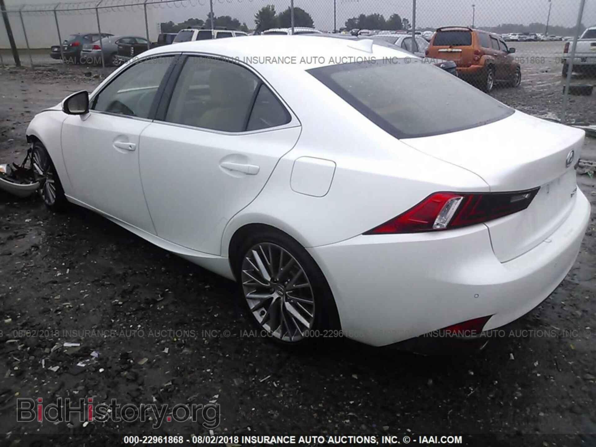 2014 Lexus Is - VIN: JTHBF1D21E5033347 - Photo 3
