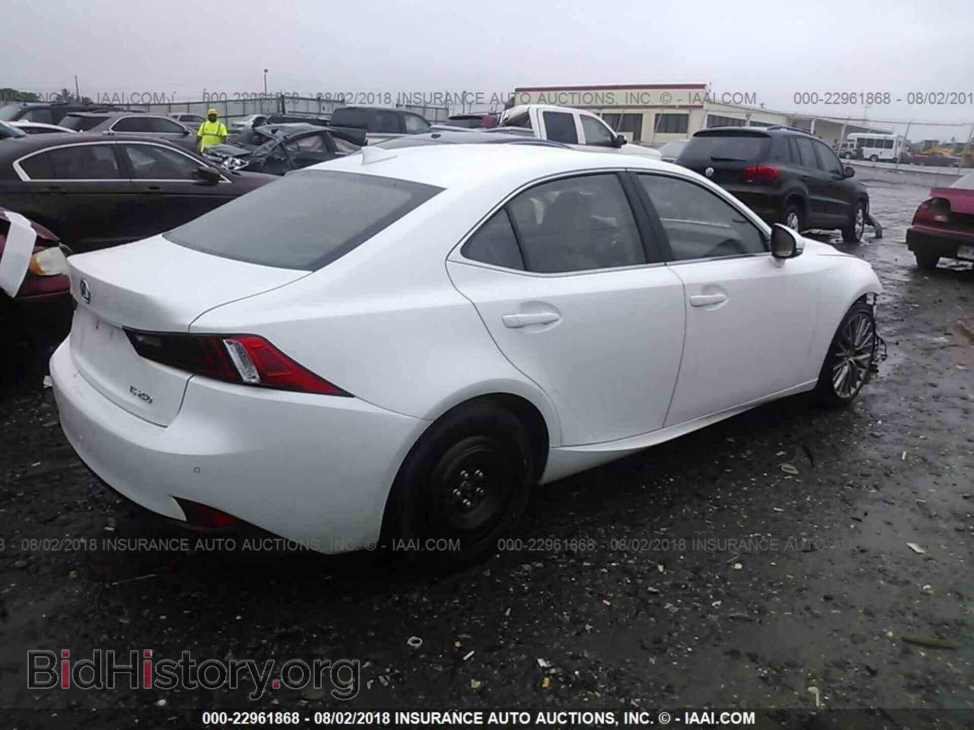 2014 Lexus Is - VIN: JTHBF1D21E5033347 - Photo 4