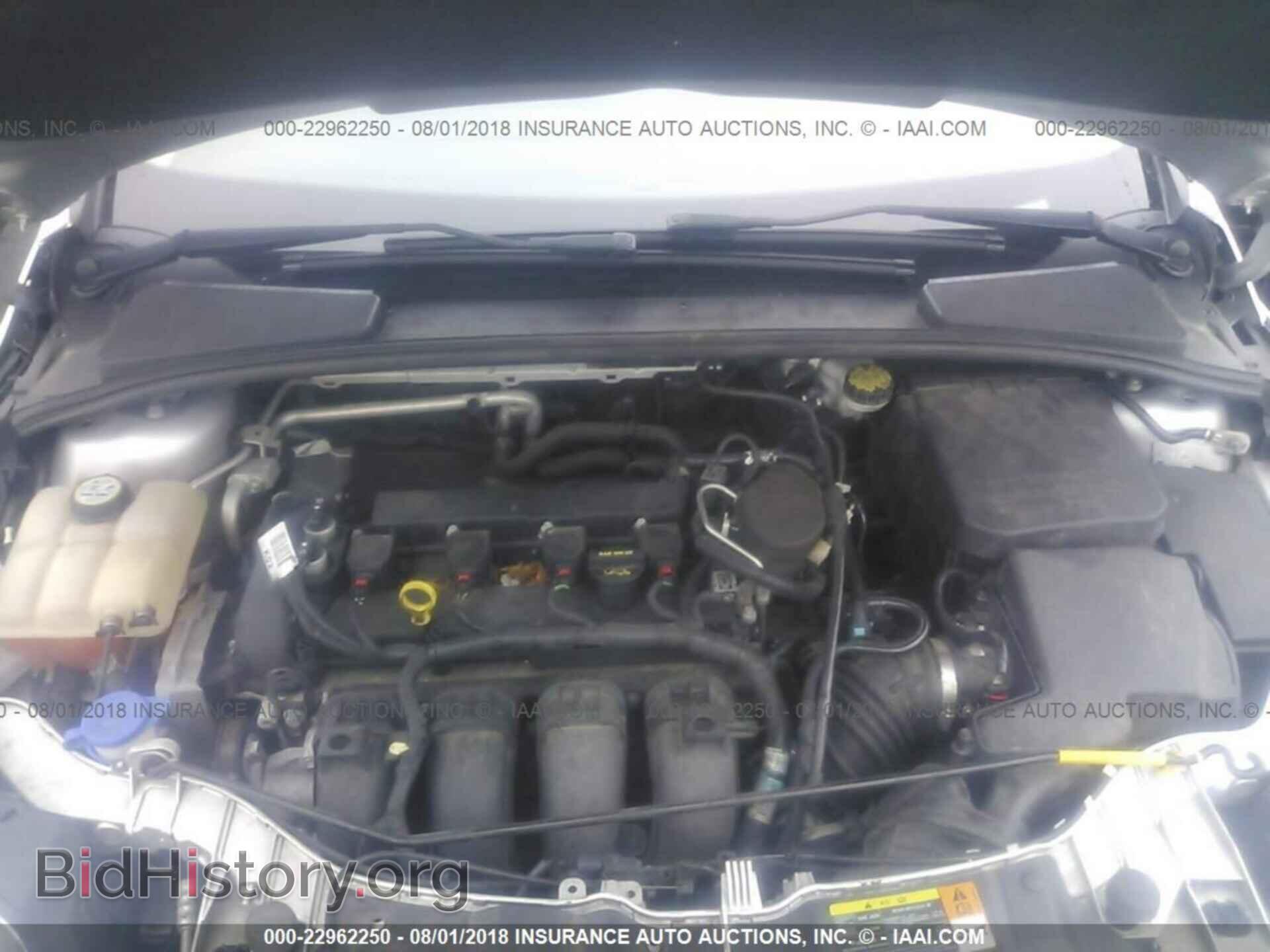 2012 Ford Focus - VIN: 1FAHP3K23CL472989 - Photo 10