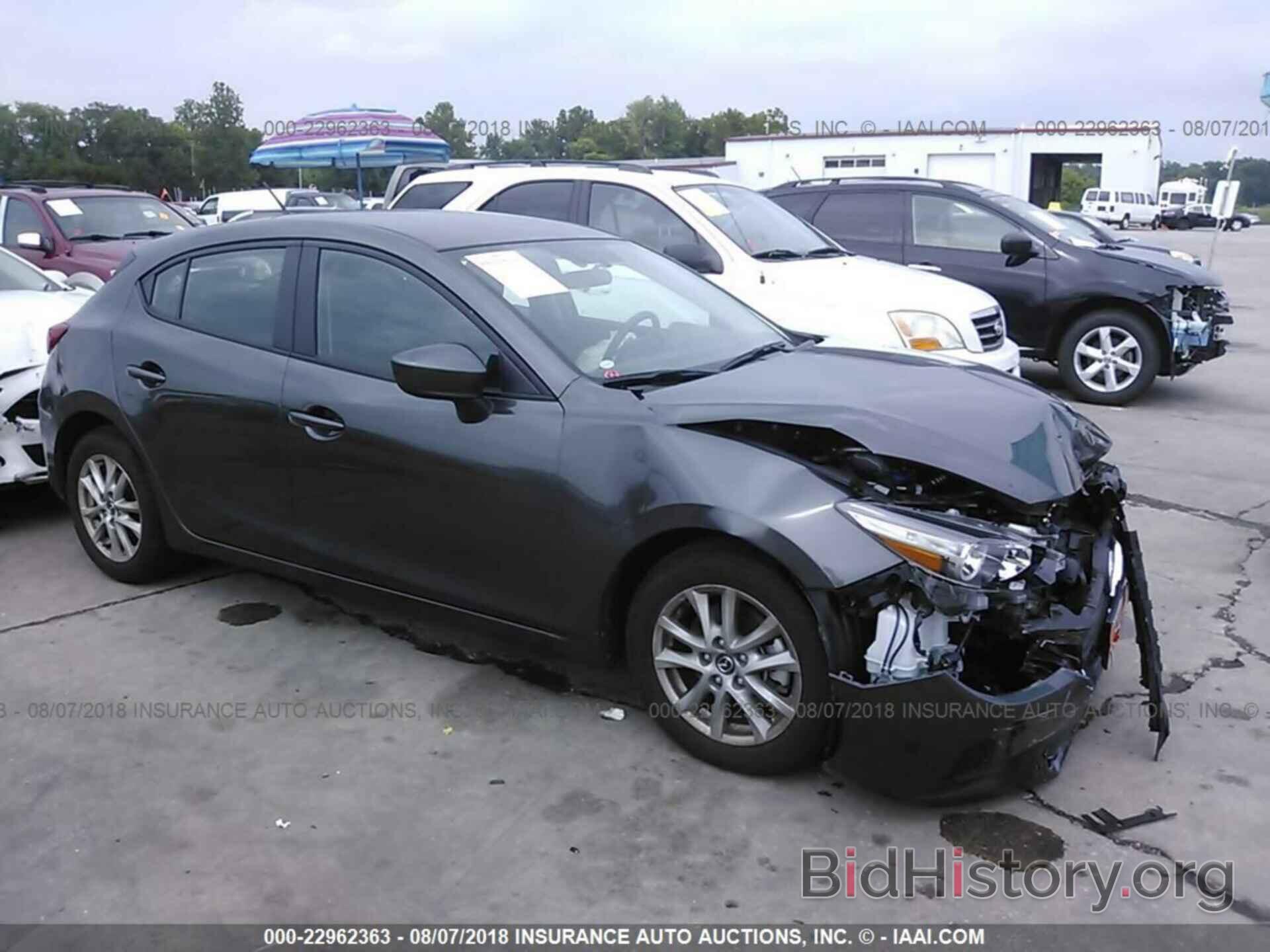 Фотография 3MZBN1K75HM154851 - MAZDA MAZDA3 5-DOOR 2017