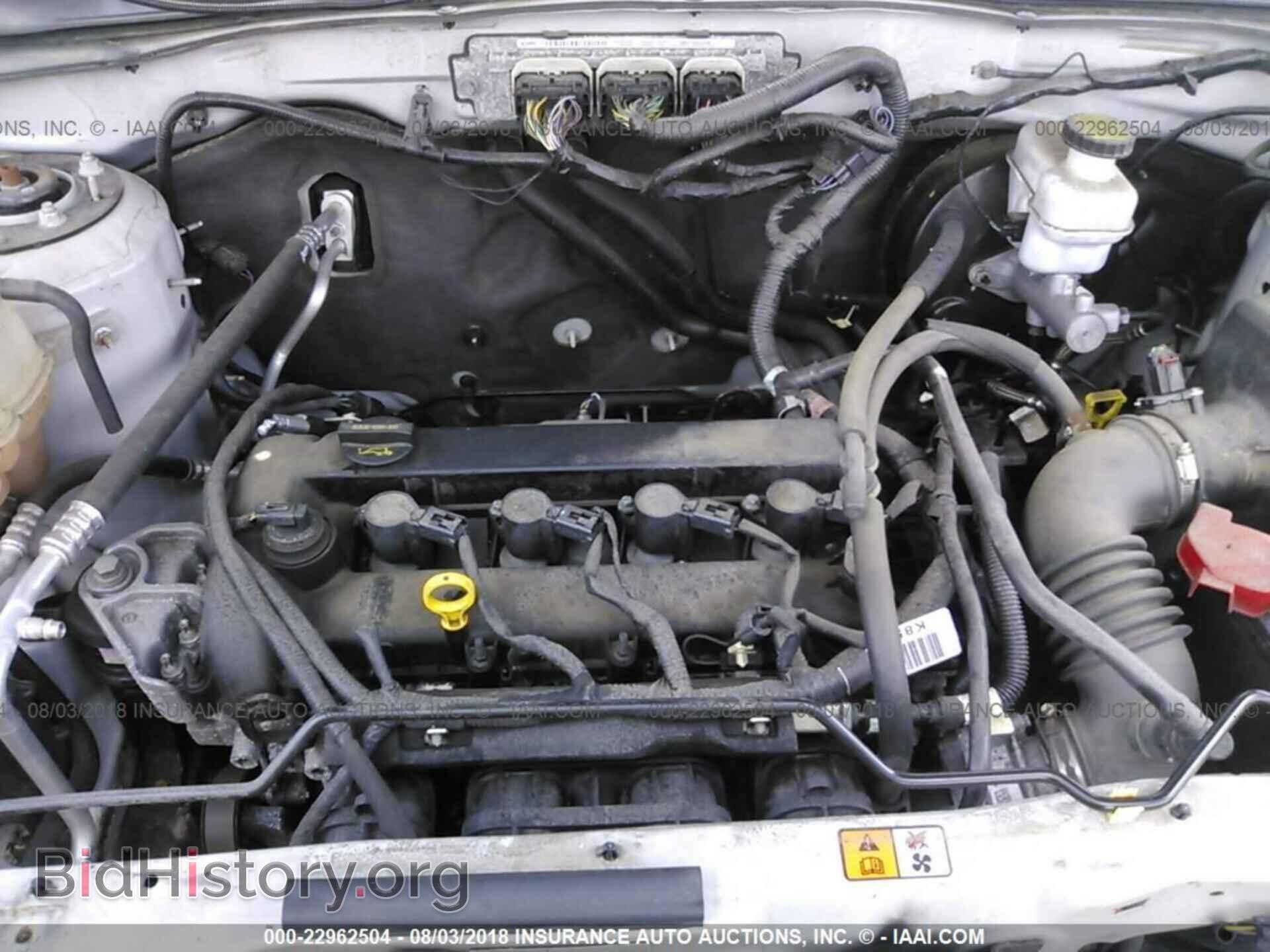 2012 Ford Escape - VIN: 1FMCU9D71CKB37594 - Photo 10