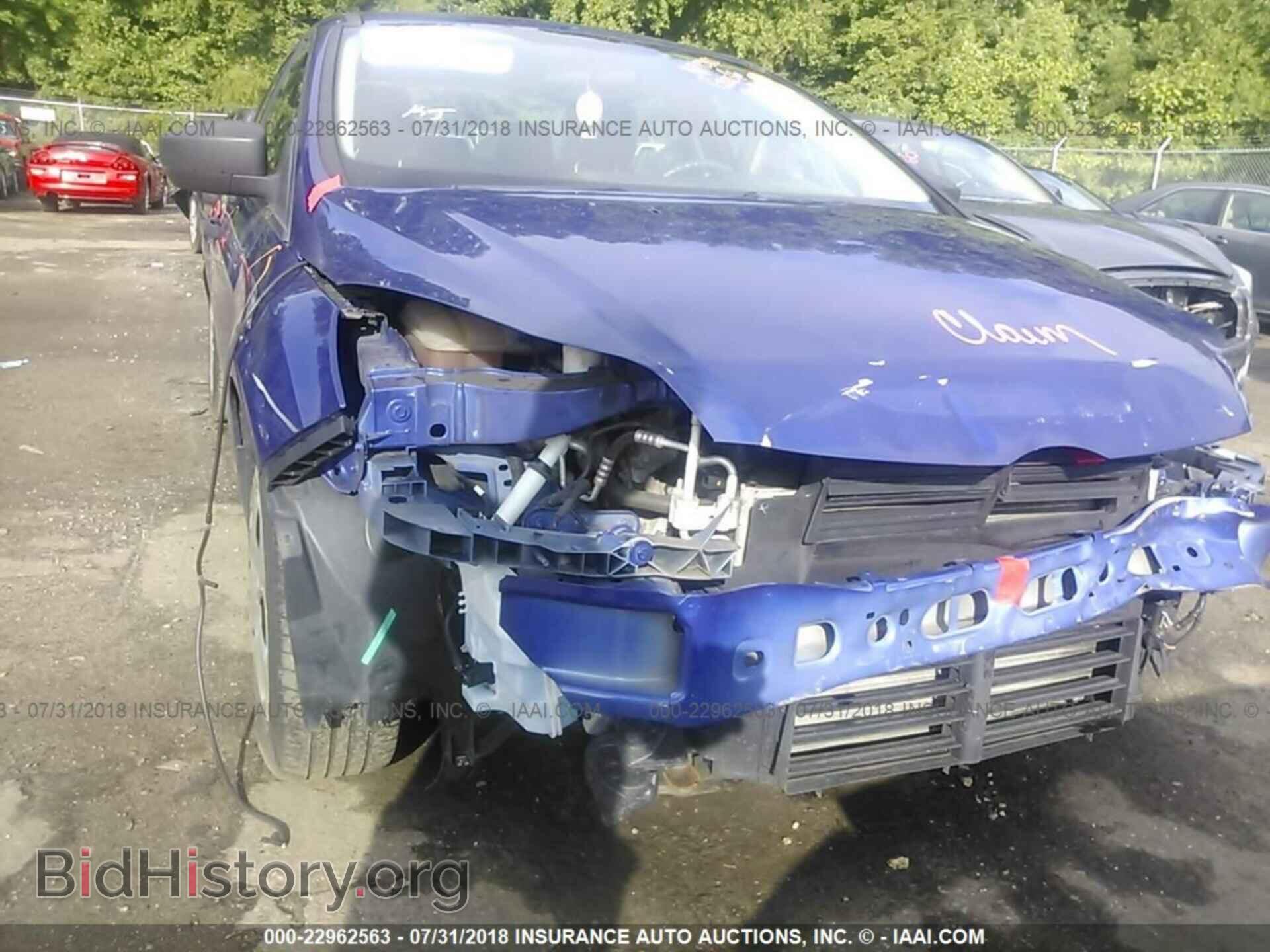 2012 Ford Focus - VIN: 1FAHP3E28CL285582 - Photo 6