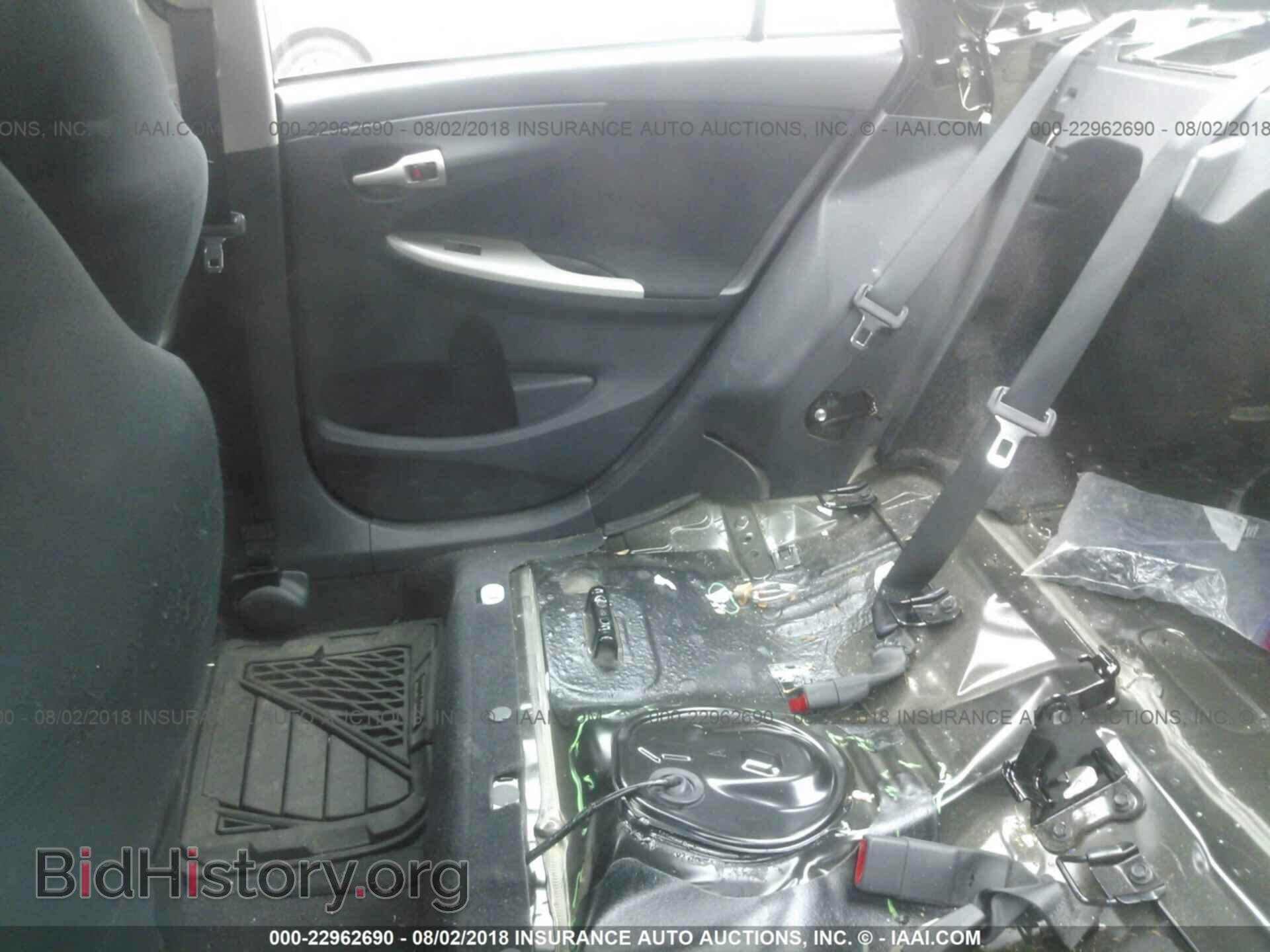 2013 Toyota Corolla - VIN: 2T1BU4EE0DC991088 - Photo 8
