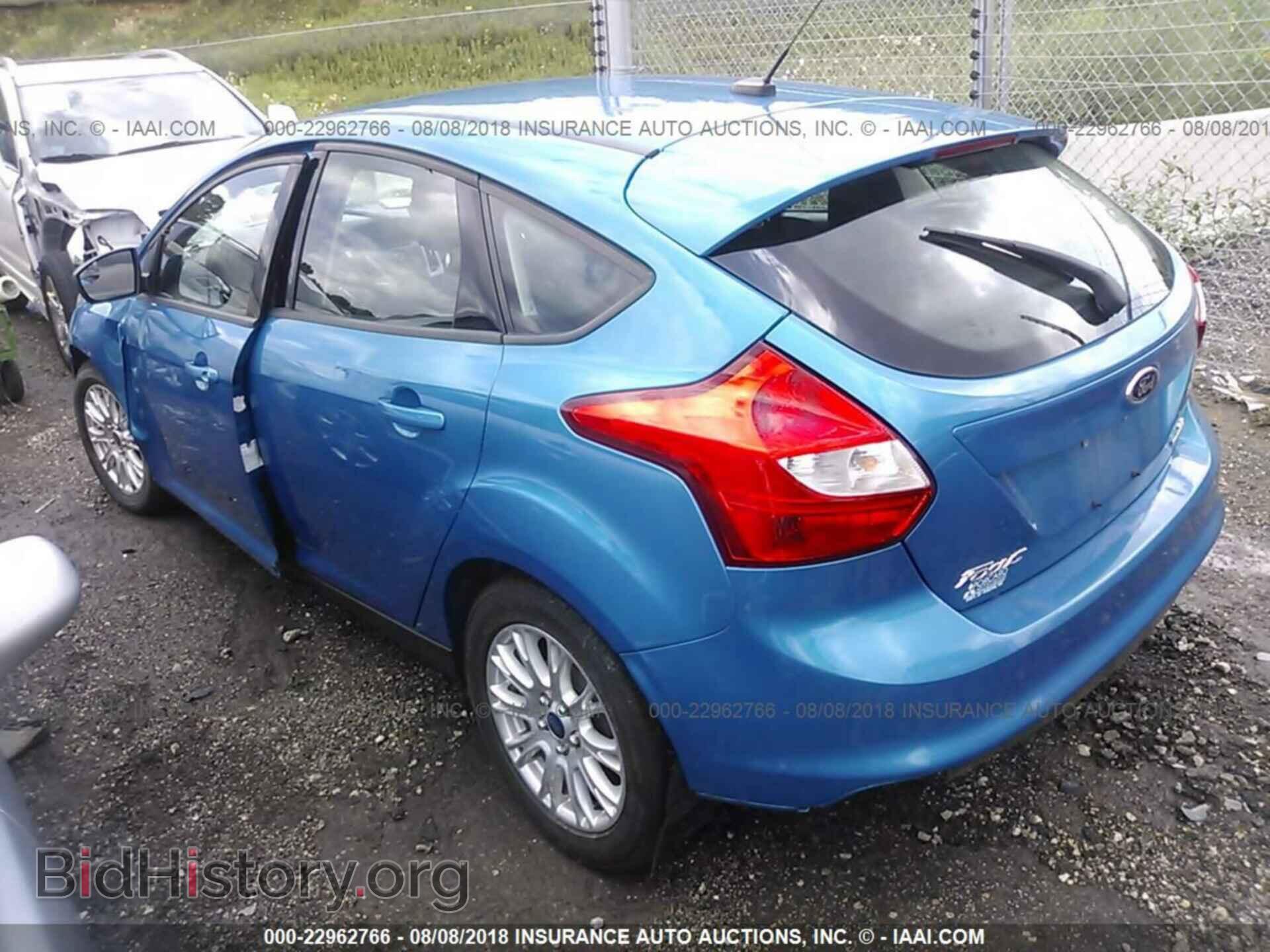 2012 Ford Focus - VIN: 1FAHP3K29CL373240 - Фото 3