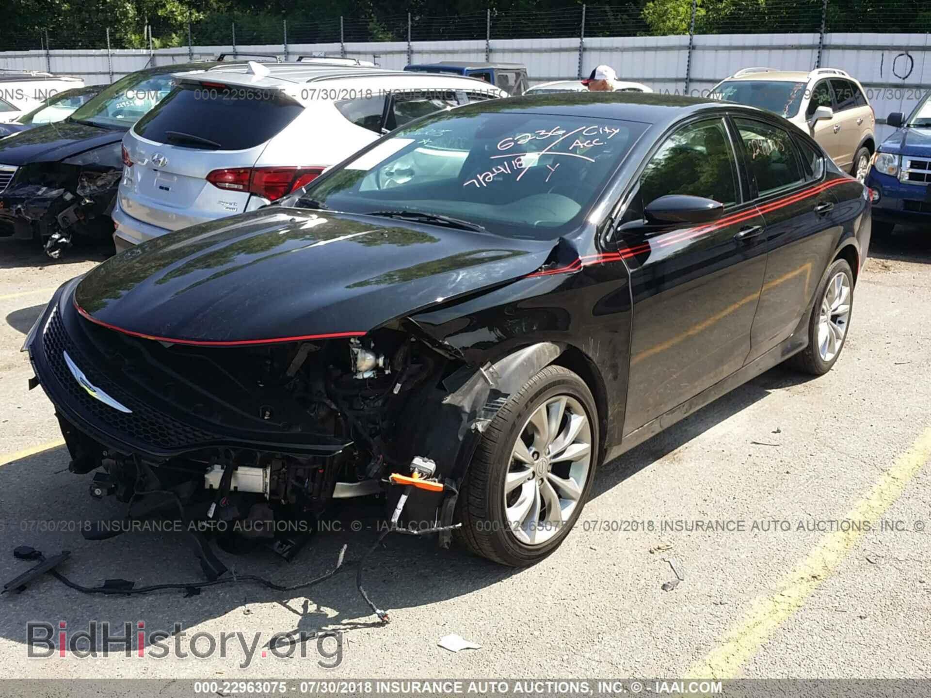 2015 Chrysler 200 - VIN: 1C3CCCBB3FN676236 - Фото 2