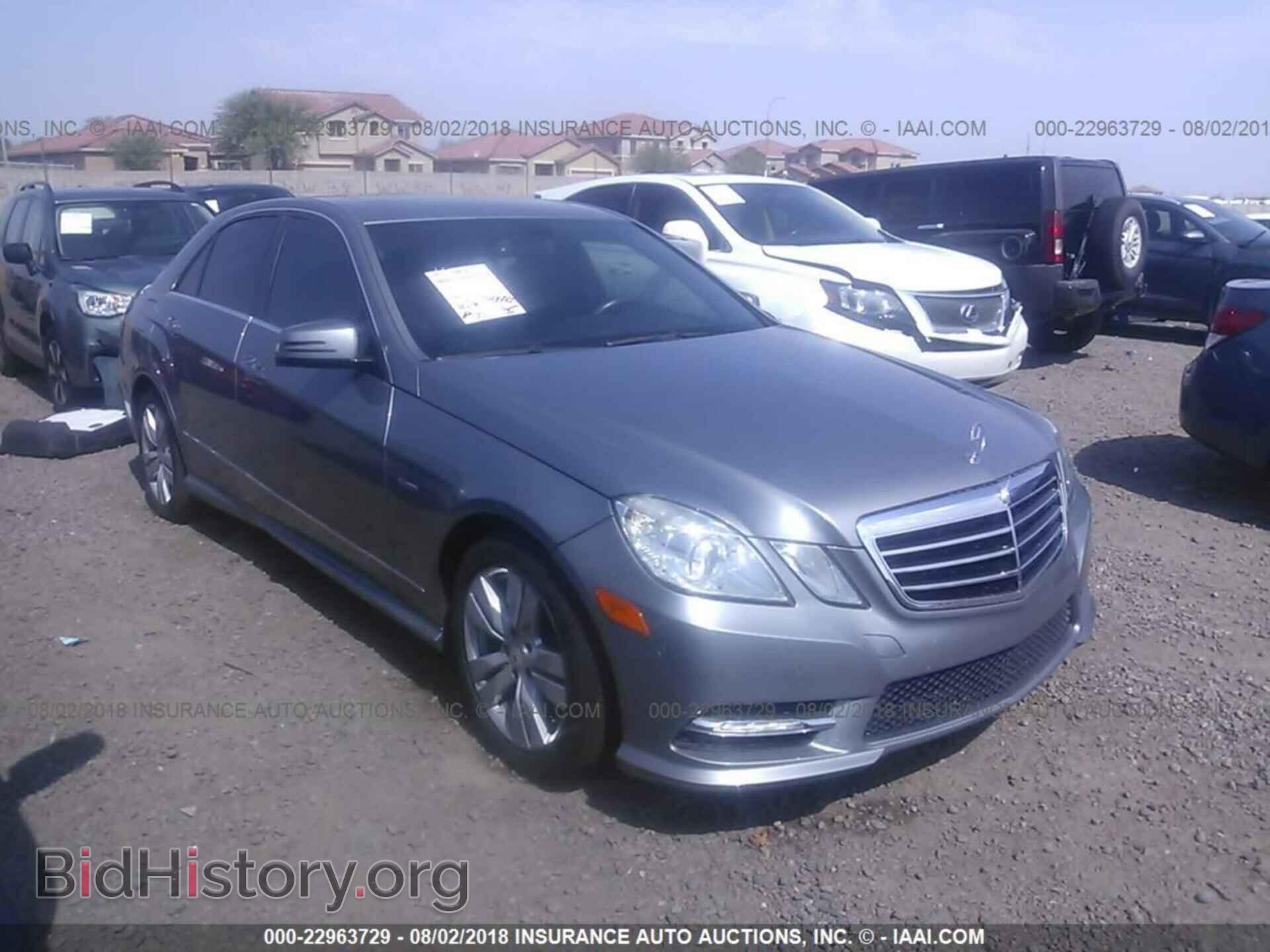 Photo WDDHF2EB9CA567738 - Mercedes-benz E 2012