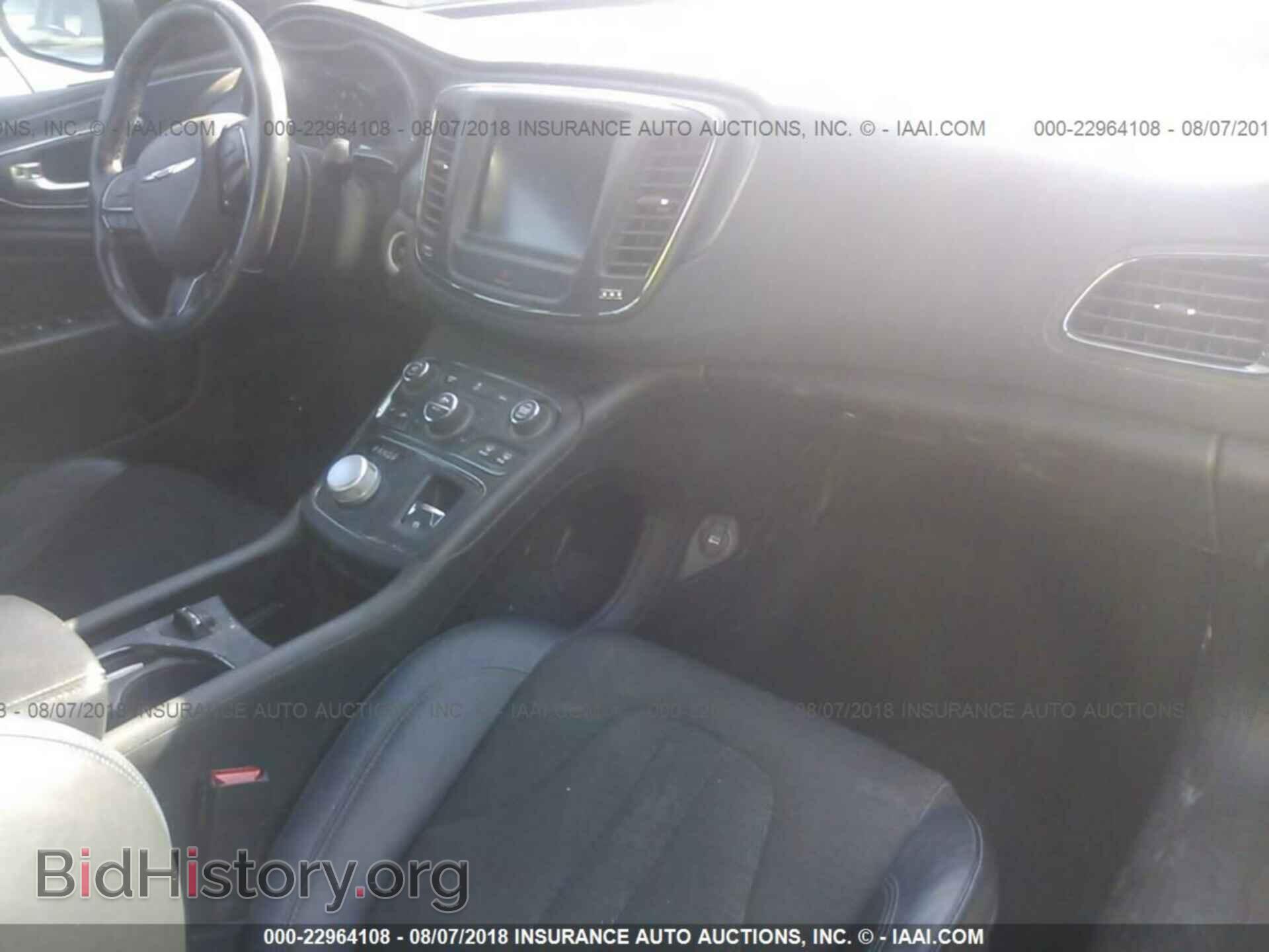 2015 Chrysler 200 - VIN: 1C3CCCBG3FN522217 - Photo 5