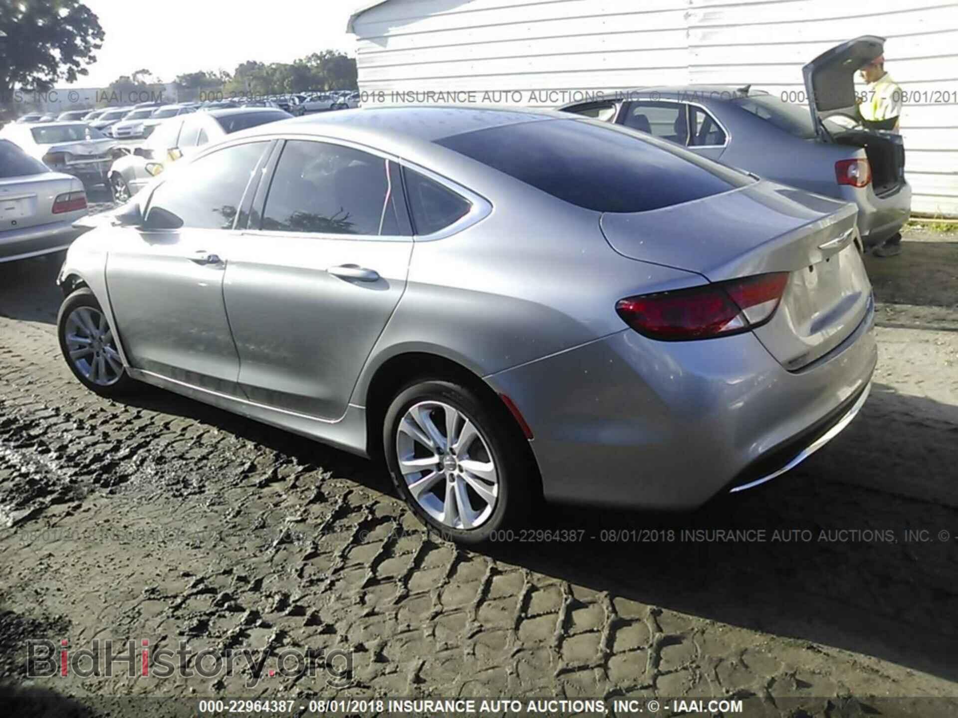 2016 Chrysler 200 - VIN: 1C3CCCAB1GN143904 - Photo 3