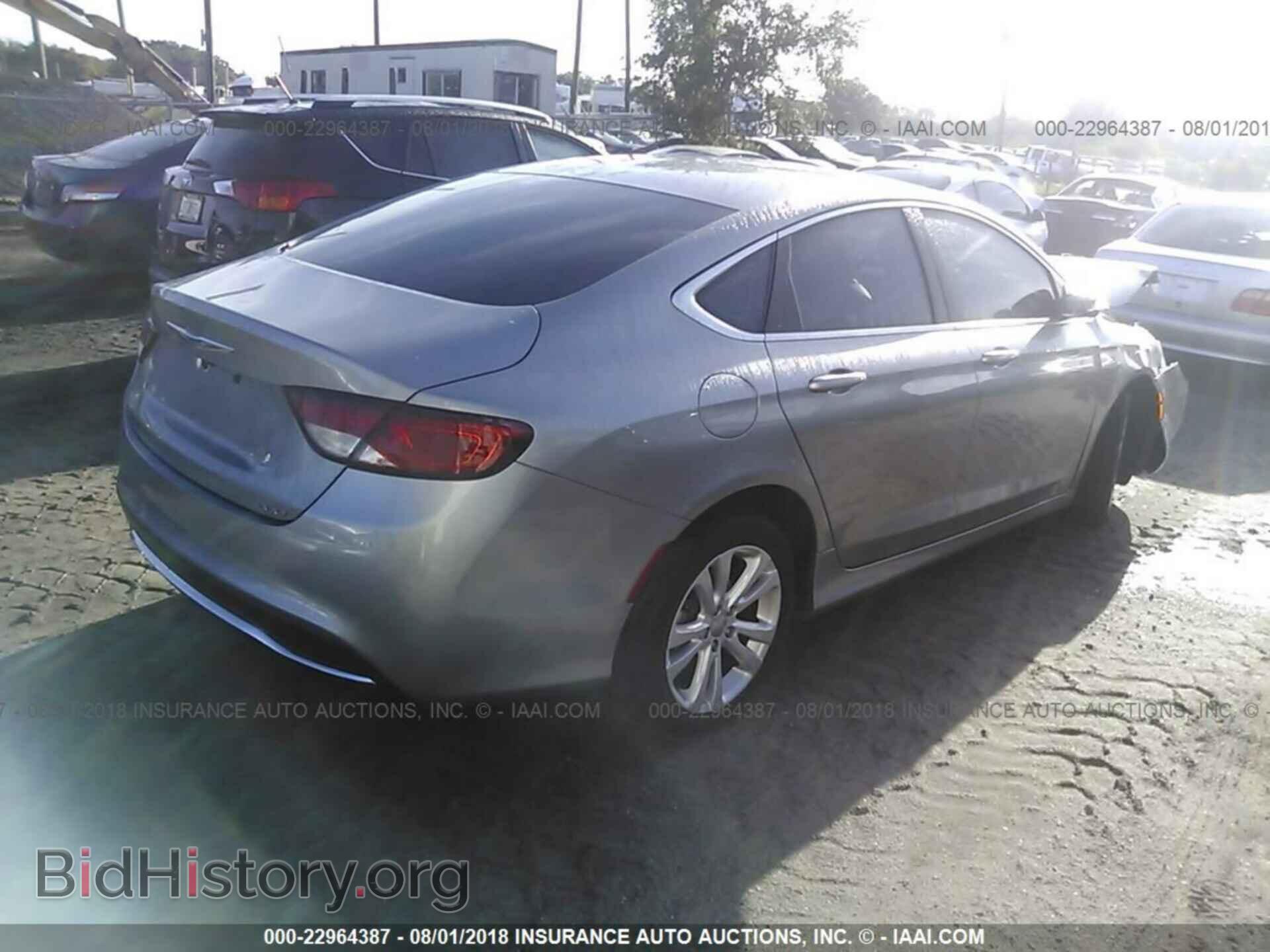 2016 Chrysler 200 - VIN: 1C3CCCAB1GN143904 - Photo 4