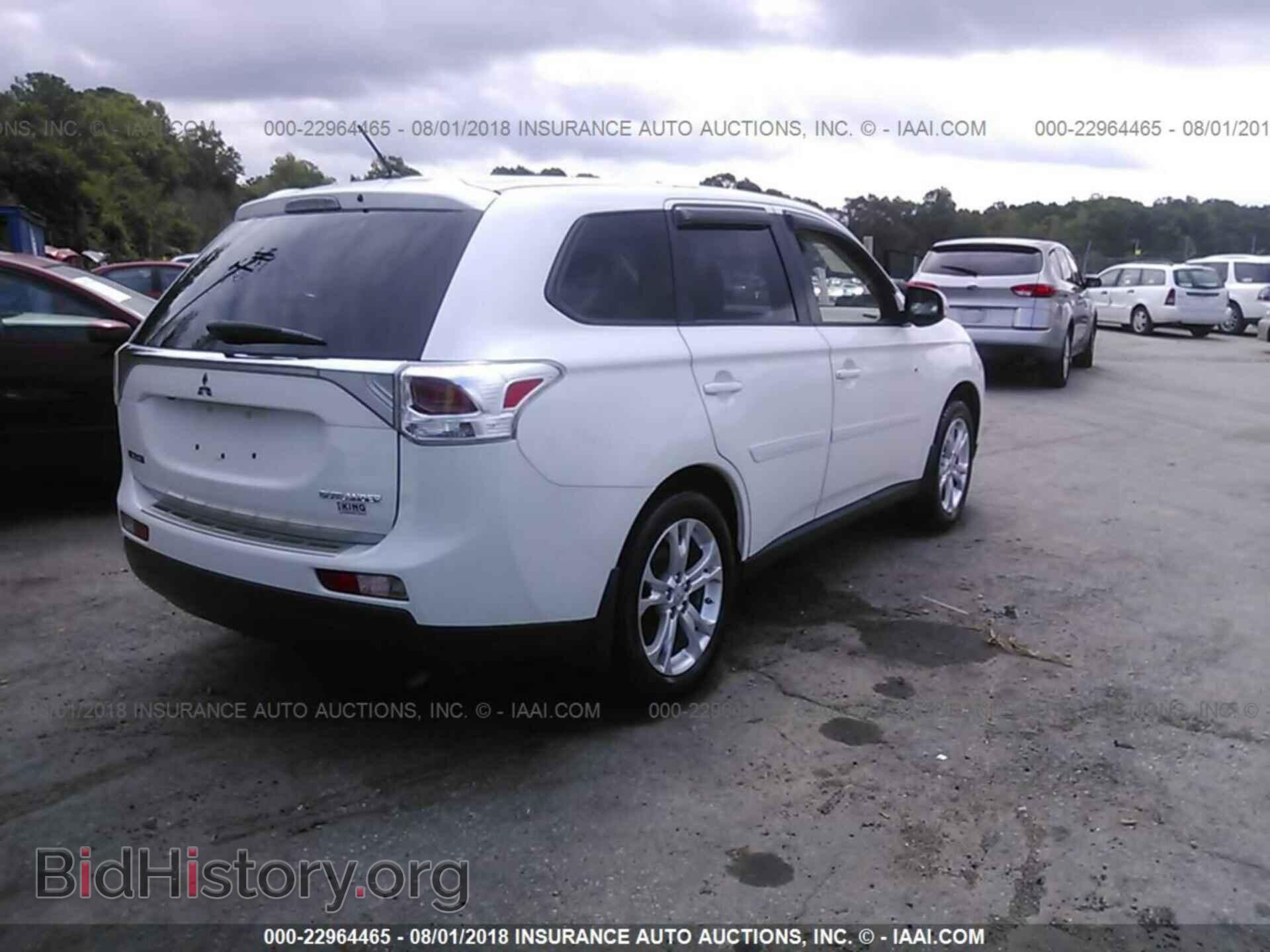 2014 Mitsubishi Outlander - VIN: JA4AD3A31EZ015901 - Фото 4