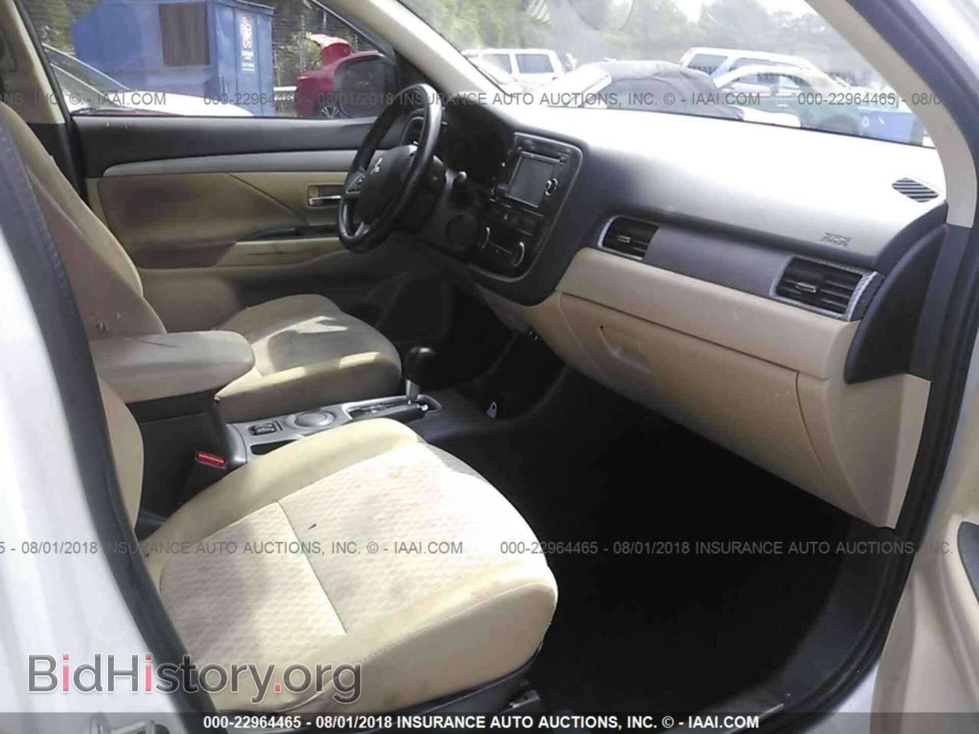 2014 Mitsubishi Outlander - VIN: JA4AD3A31EZ015901 - Фото 5