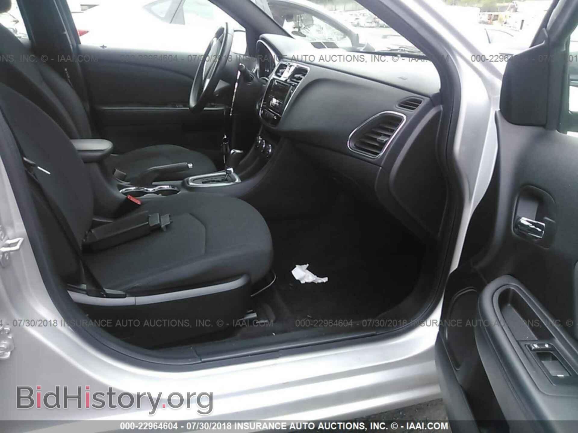 2012 Chrysler 200 - VIN: 1C3CCBBB8CN142896 - Фото 5