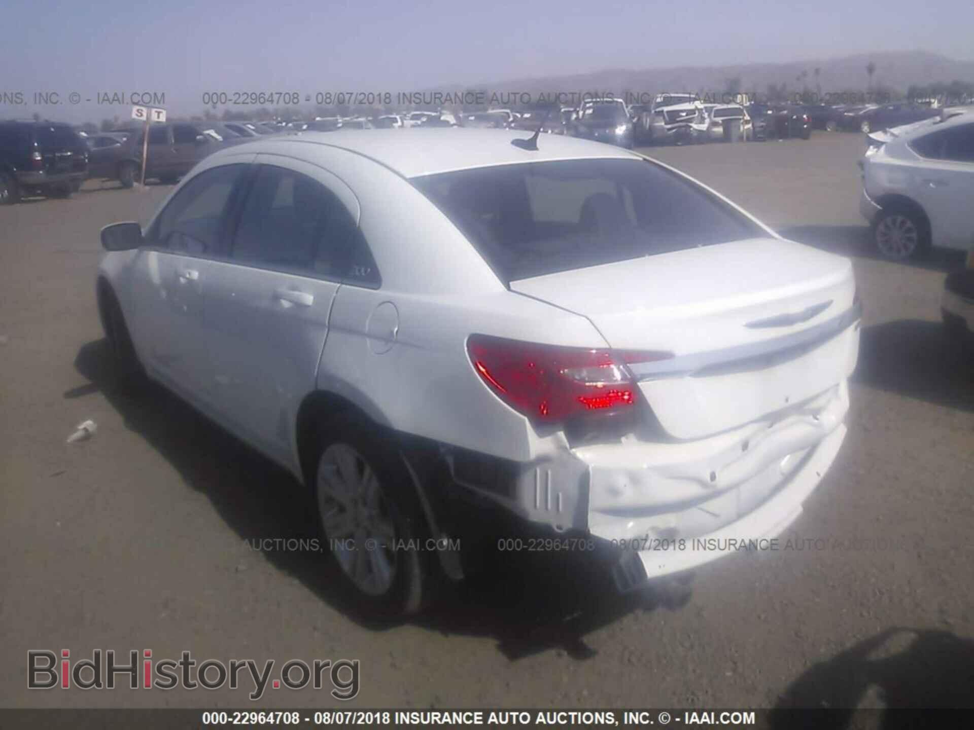 2012 Chrysler 200 - VIN: 1C3CCBBG7CN306229 - Photo 3