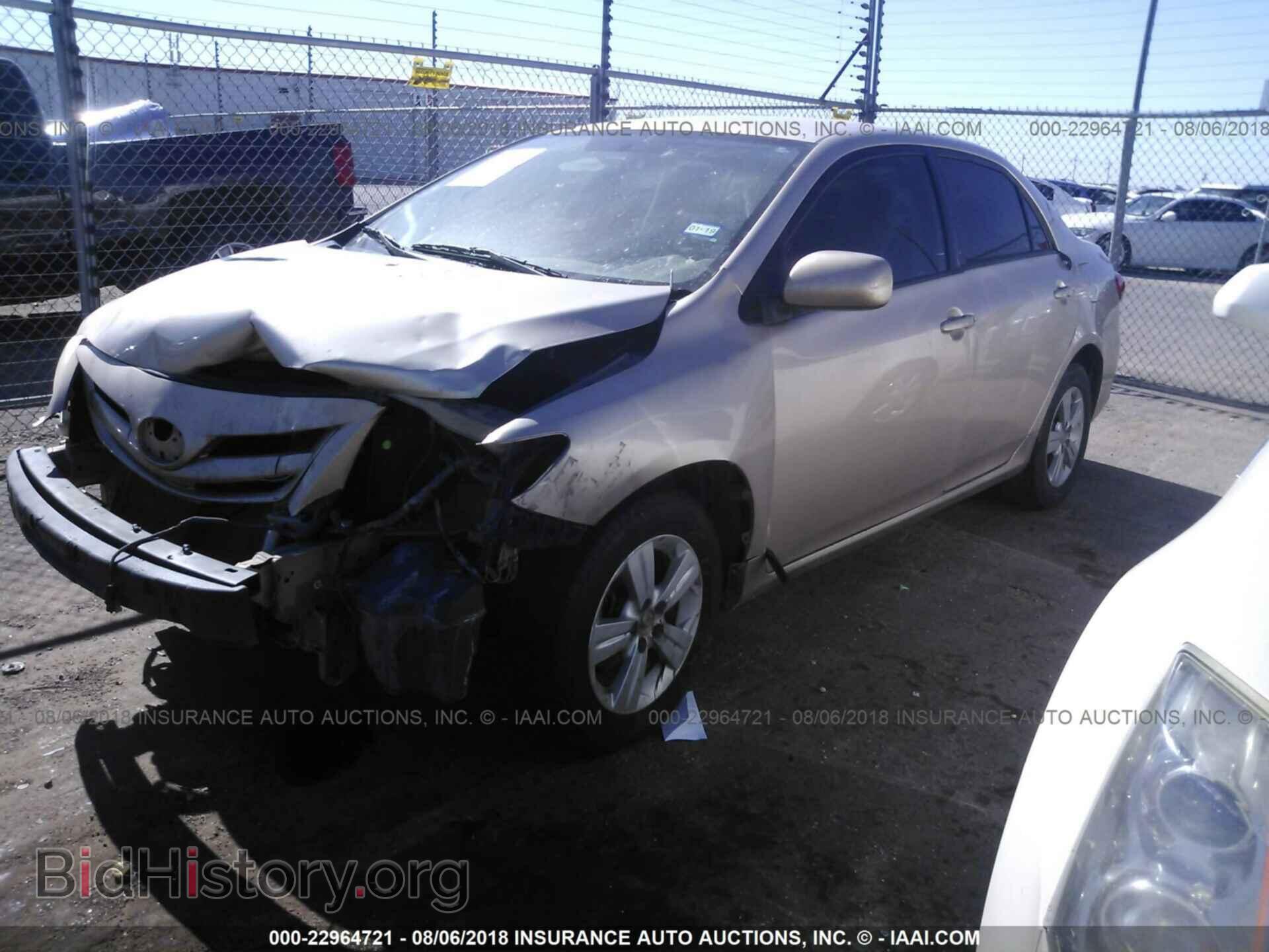 2011 Toyota Corolla - VIN: 2T1BU4EEXBC587888 - Фото 2