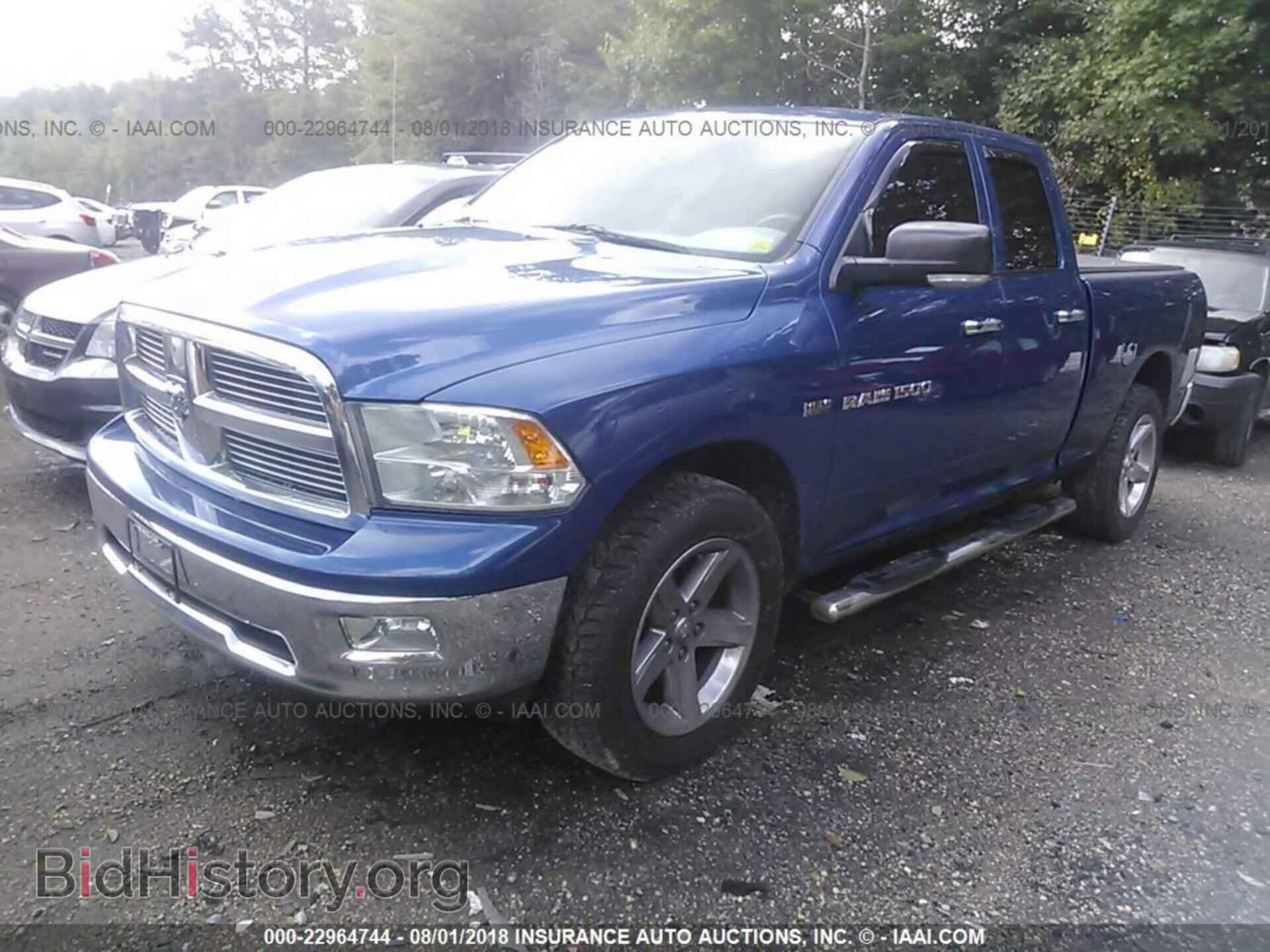 2011 Dodge Ram 1500 - VIN: 1D7RV1GT2BS705569 - Фото 2