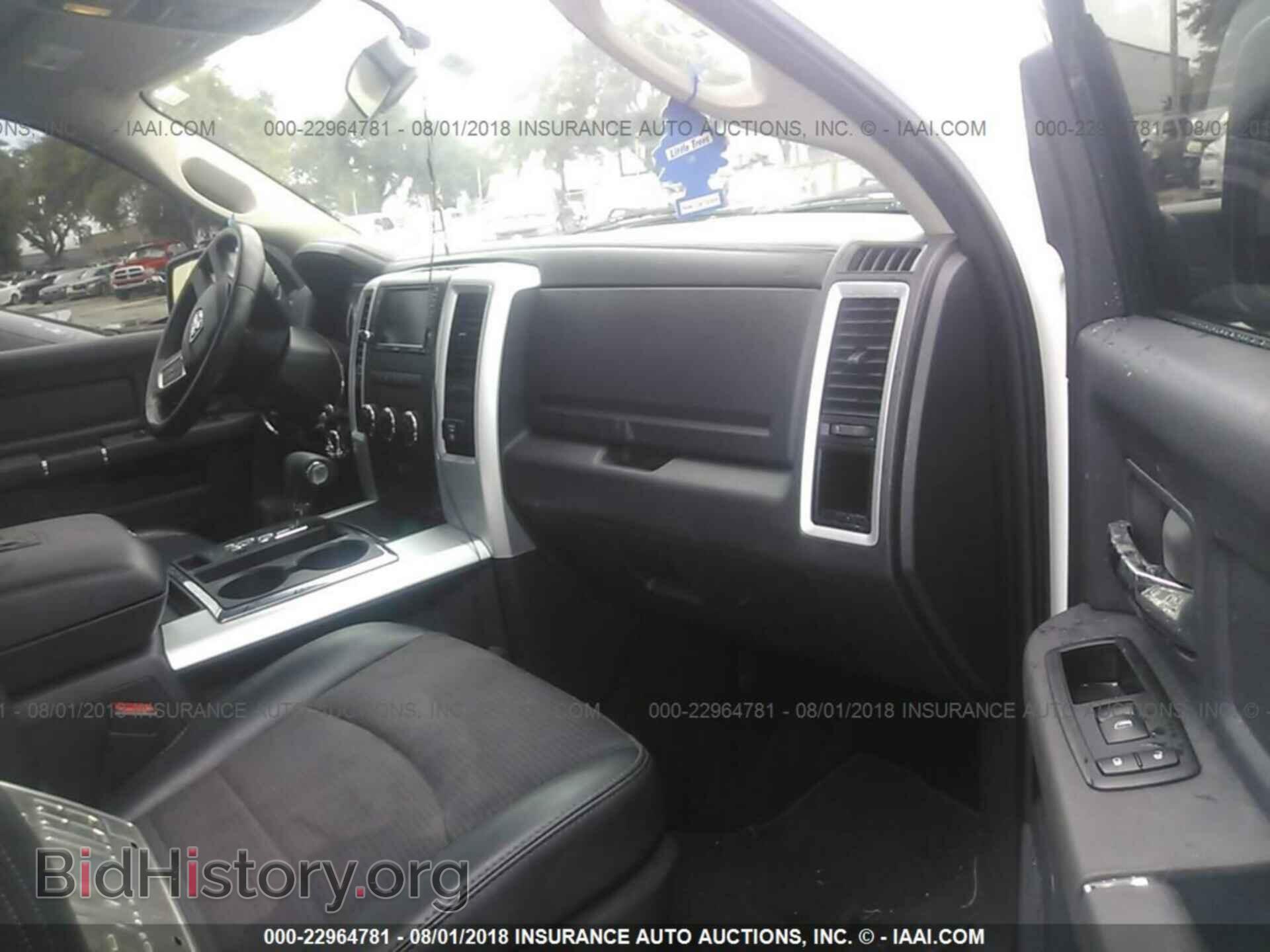 2011 Dodge Ram 1500 - VIN: 1D7RB1CT1BS583866 - Фото 5