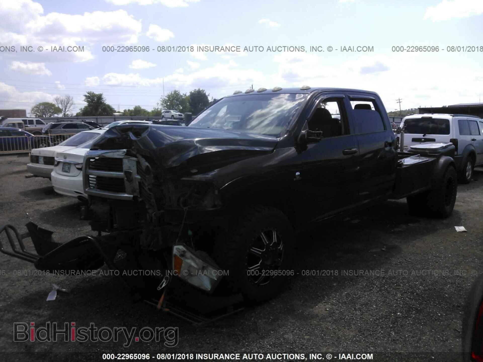 2012 Dodge Ram 3500 - VIN: 3C63DRGLXCG340835 - Фото 2