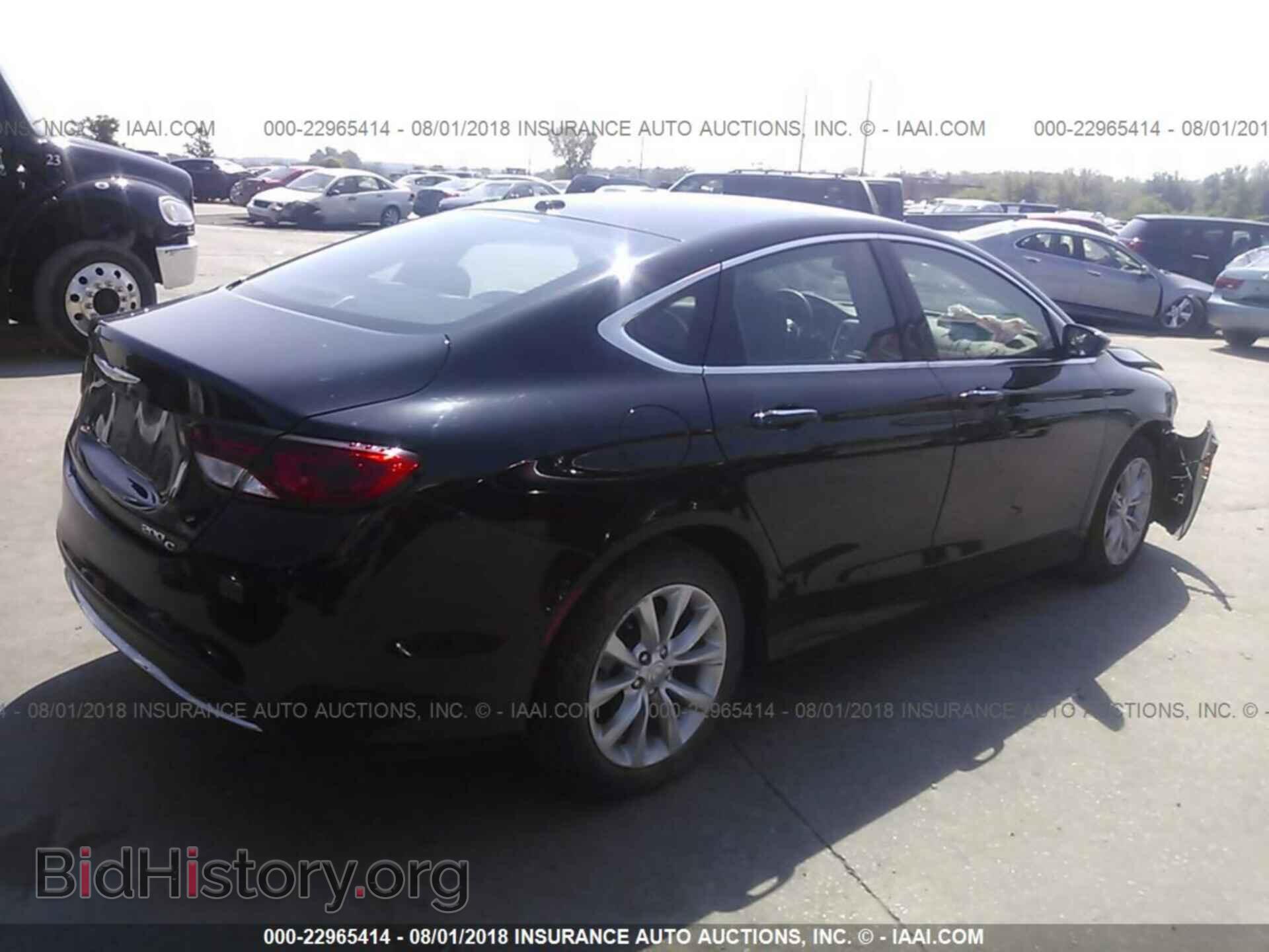 2015 Chrysler 200 - VIN: 1C3CCCCB8FN603135 - Photo 4