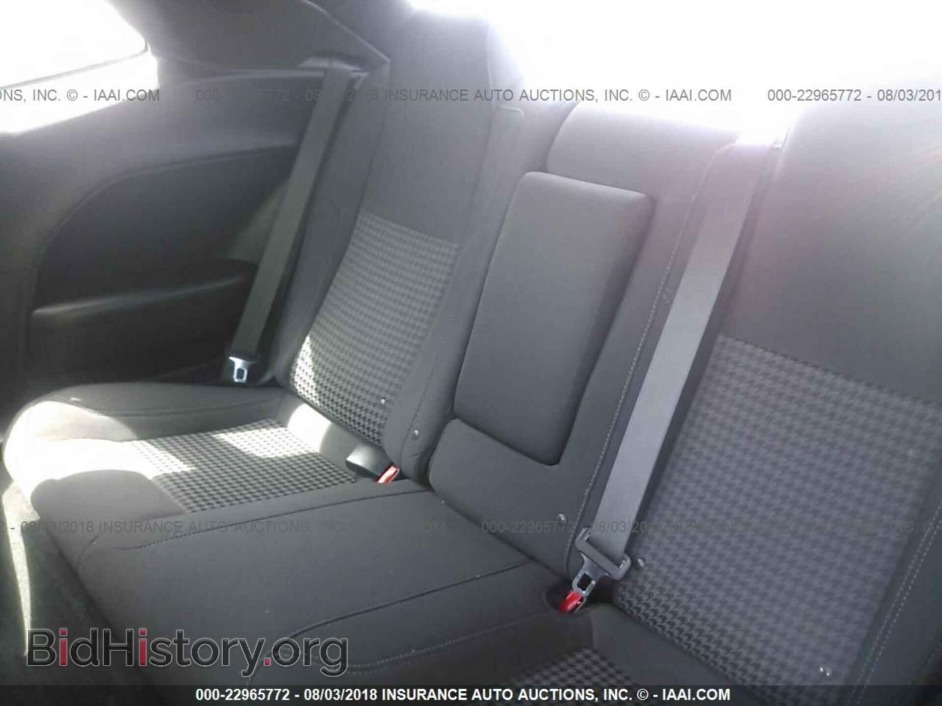 2018 Dodge Challenger - VIN: 2C3CDZAG7JH112717 - Photo 8