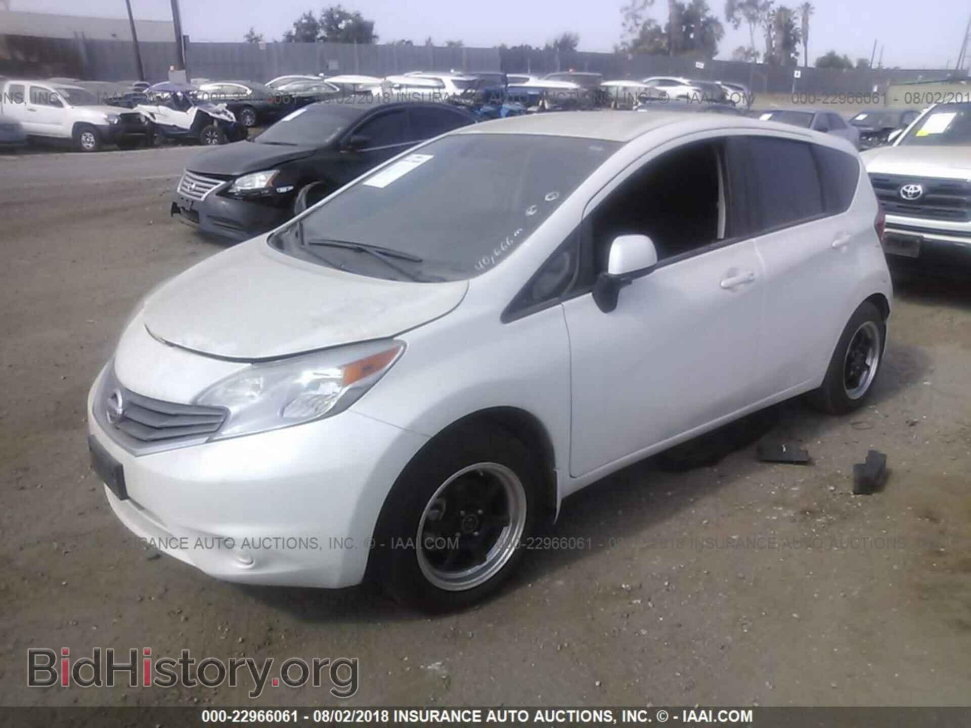 2014 Nissan Versa note - VIN: 3N1CE2CP3EL384274 - Photo 2